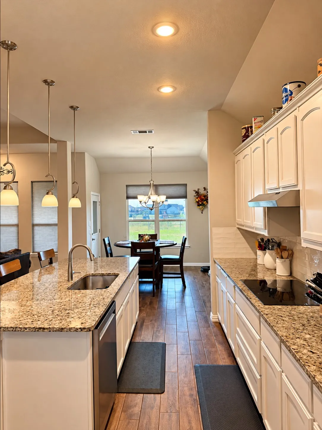 Single Family Residence For Sale in Denton County , 13539 Metz Road, Sanger, Texas 76266, 4 Bedroom, 3 Bathroom, 3 Garage spaces, 2,548 Sqft, built in 2021, mls#21392555, Real Estate Agent in Sanger, Homes For Sale in Denton county, Homes For Sale in Sanger, Realtor in Sanger Texas, Real Estate Brokerage Independent Realty Texas, Luminita Cordes Realtor
