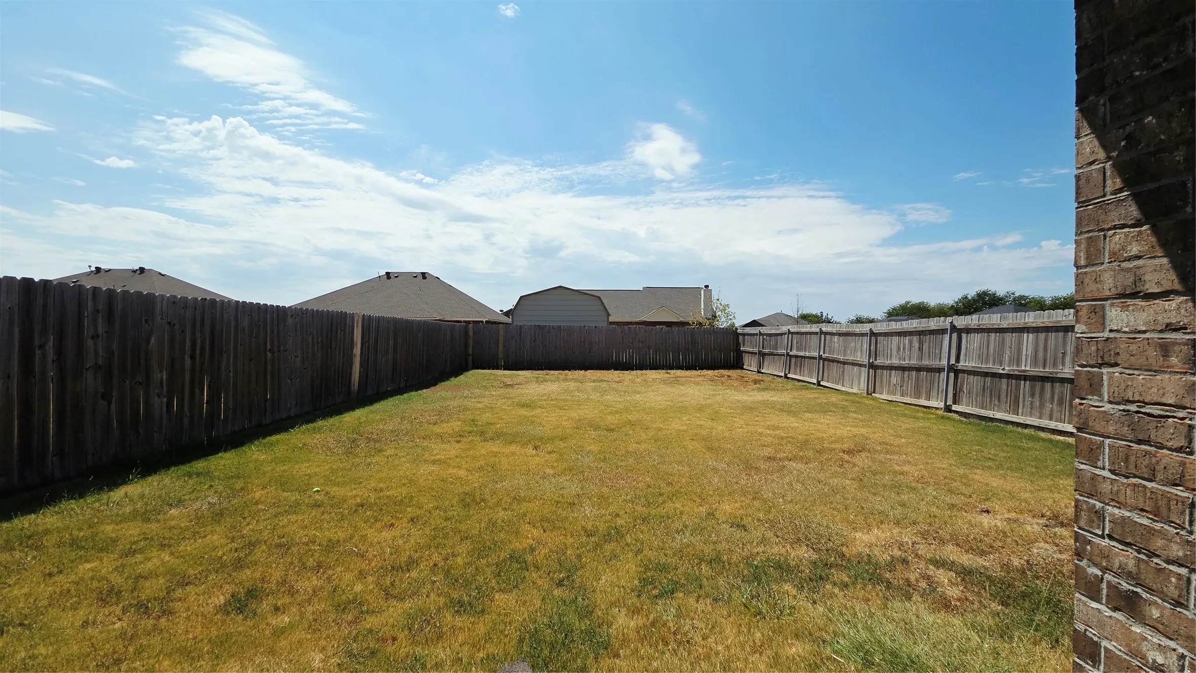 Duplex For Rent in Grayson County , 523 Wood Drive, Gunter, Texas 75058, 3 Bedroom, 2 Bathroom, 1 Garage spaces, 1,293 Sqft, built in 2017, mls#21394552, Real Estate Agent in Gunter, Homes For Rent in Grayson county, Homes For Rent in Gunter, Realtor in Gunter Texas, Real Estate Brokerage Independent Realty Texas, Luminita Cordes Realtor