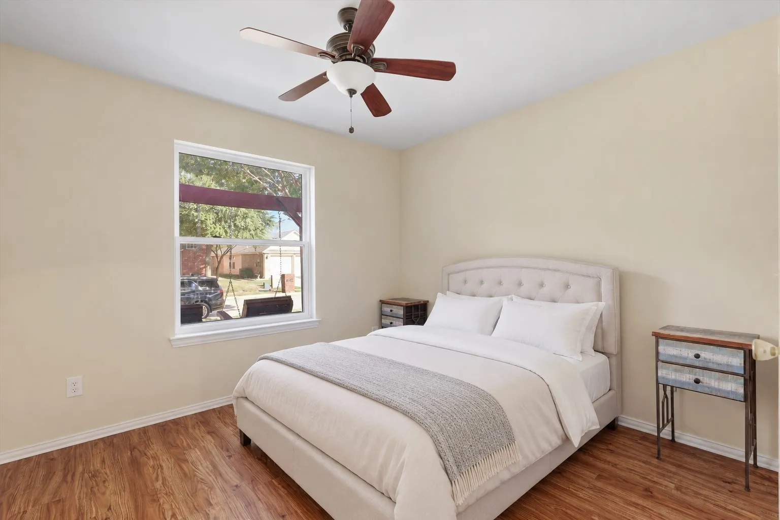 Single Family Residence For Sale in Tarrant County , 12113 Vienna Apple Road, Fort Worth, Texas 76244, 4 Bedroom, 2 Bathroom, 2 Garage spaces, 2,501 Sqft, built in 2003, mls#21393394, Real Estate Agent in Fort Worth, Homes For Sale in Tarrant county, Homes For Sale in Fort Worth, Realtor in Fort Worth Texas, Real Estate Brokerage Independent Realty Texas, Luminita Cordes Realtor