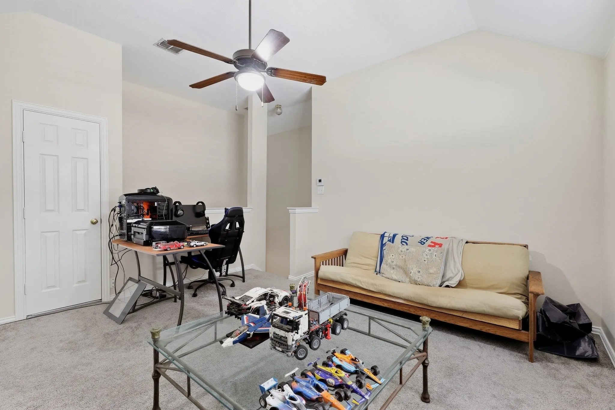 Single Family Residence For Sale in Tarrant County , 12113 Vienna Apple Road, Fort Worth, Texas 76244, 4 Bedroom, 2 Bathroom, 2 Garage spaces, 2,501 Sqft, built in 2003, mls#21393394, Real Estate Agent in Fort Worth, Homes For Sale in Tarrant county, Homes For Sale in Fort Worth, Realtor in Fort Worth Texas, Real Estate Brokerage Independent Realty Texas, Luminita Cordes Realtor