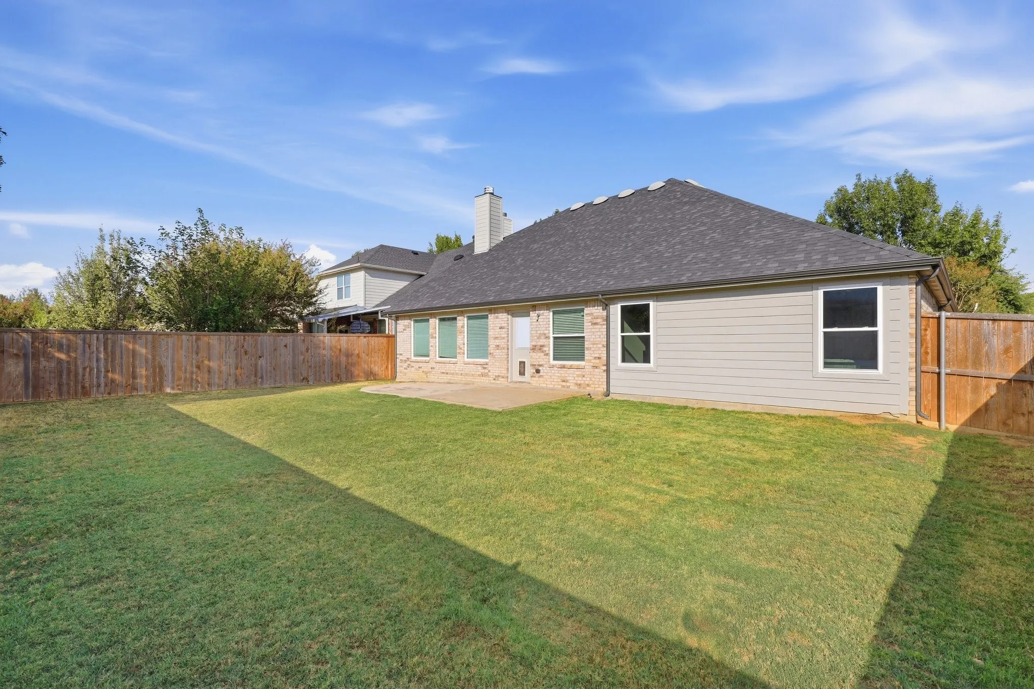 Single Family Residence For Sale in Tarrant County , 12113 Vienna Apple Road, Fort Worth, Texas 76244, 4 Bedroom, 2 Bathroom, 2 Garage spaces, 2,501 Sqft, built in 2003, mls#21393394, Real Estate Agent in Fort Worth, Homes For Sale in Tarrant county, Homes For Sale in Fort Worth, Realtor in Fort Worth Texas, Real Estate Brokerage Independent Realty Texas, Luminita Cordes Realtor