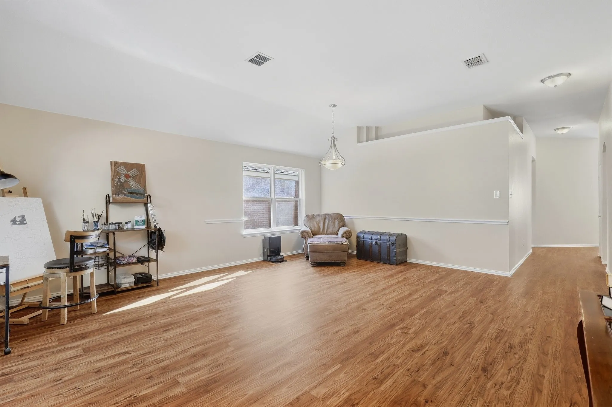 Single Family Residence For Sale in Tarrant County , 12113 Vienna Apple Road, Fort Worth, Texas 76244, 4 Bedroom, 2 Bathroom, 2 Garage spaces, 2,501 Sqft, built in 2003, mls#21393394, Real Estate Agent in Fort Worth, Homes For Sale in Tarrant county, Homes For Sale in Fort Worth, Realtor in Fort Worth Texas, Real Estate Brokerage Independent Realty Texas, Luminita Cordes Realtor