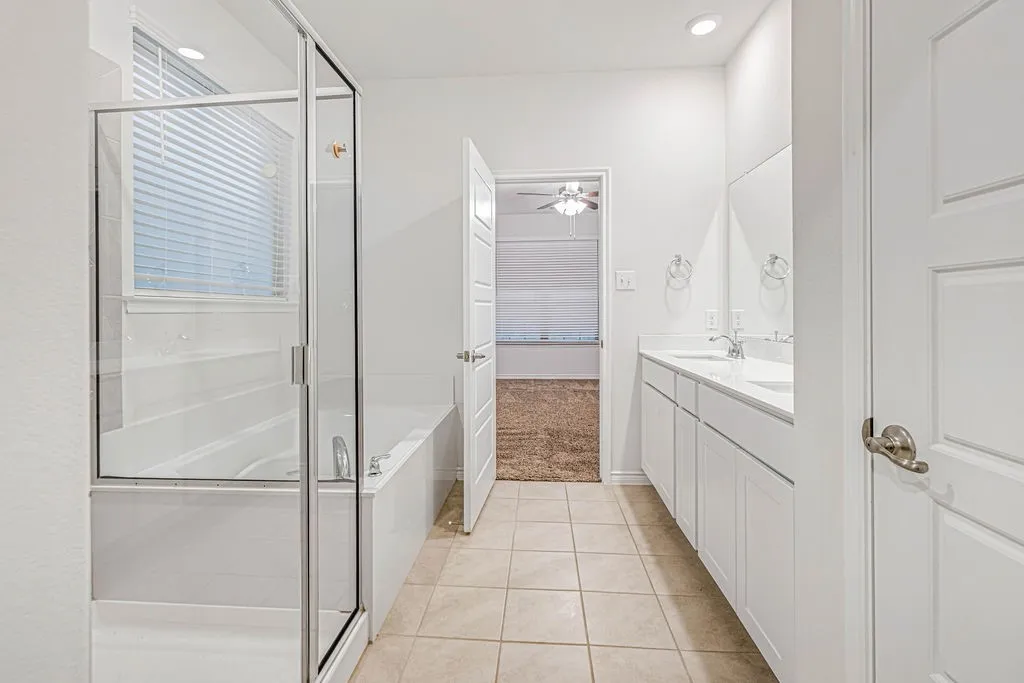 Single Family Residence For Sale in Collin County , 1508 Saratoga Avenue, Celina, Texas 75009, 4 Bedroom, 3 Bathroom, 2 Garage spaces, 2,288 Sqft, built in 2021, mls#21393405, Real Estate Agent in Celina, Homes For Sale in Collin county, Homes For Sale in Celina, Realtor in Celina Texas, Real Estate Brokerage Independent Realty Texas, Luminita Cordes Realtor