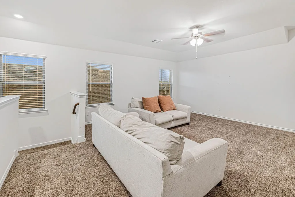 Single Family Residence For Sale in Collin County , 1508 Saratoga Avenue, Celina, Texas 75009, 4 Bedroom, 3 Bathroom, 2 Garage spaces, 2,288 Sqft, built in 2021, mls#21393405, Real Estate Agent in Celina, Homes For Sale in Collin county, Homes For Sale in Celina, Realtor in Celina Texas, Real Estate Brokerage Independent Realty Texas, Luminita Cordes Realtor