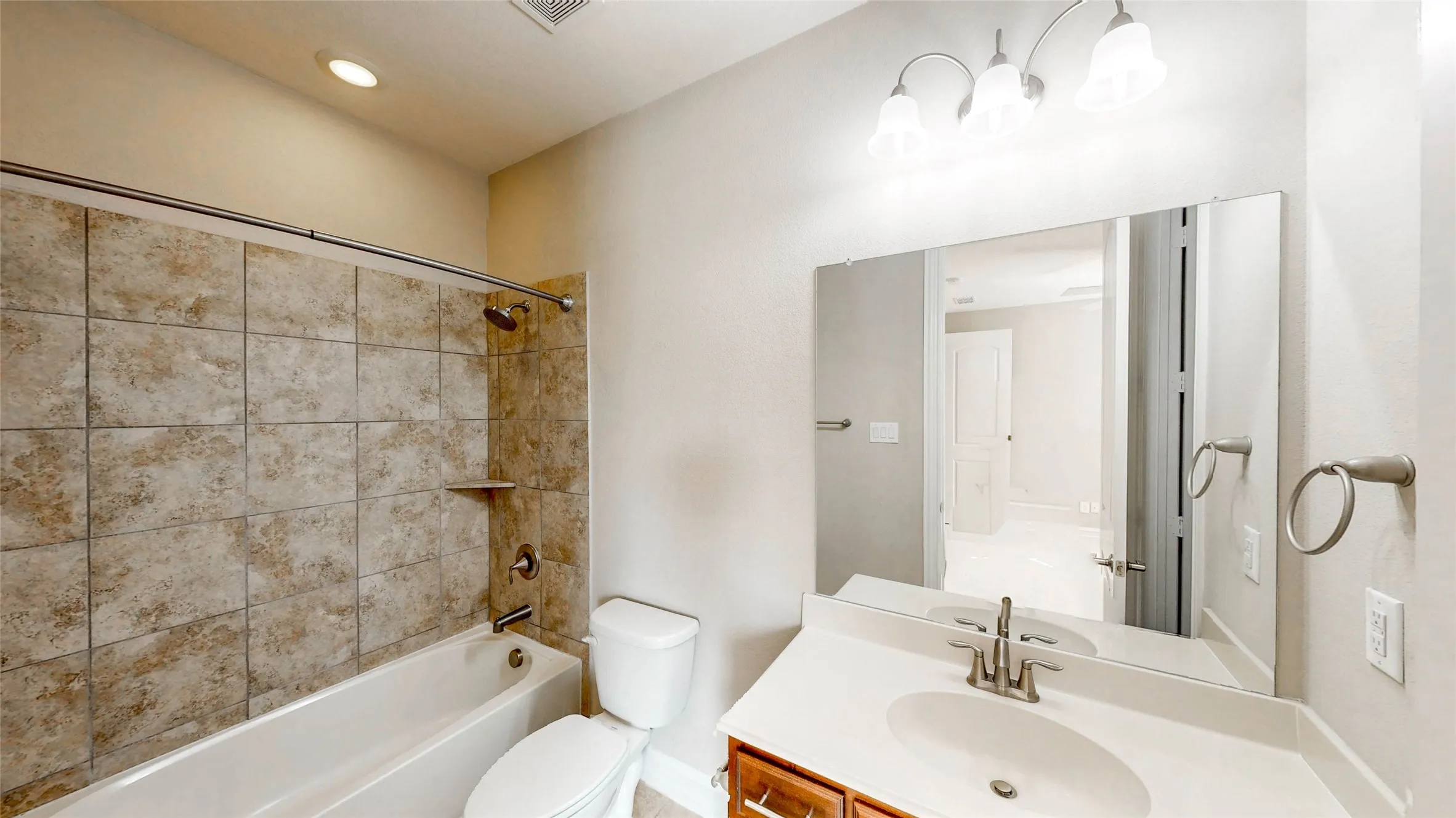Single Family Residence For Sale in Denton County , 2883 Redfern Drive, Trophy Club, Texas 76262, 5 Bedroom, 5 Bathroom, 3 Garage spaces, 4,238 Sqft, built in 2015, mls#21394535, Real Estate Agent in Trophy Club, Homes For Sale in Denton county, Homes For Sale in Trophy Club, Realtor in Trophy Club Texas, Real Estate Brokerage Independent Realty Texas, Luminita Cordes Realtor