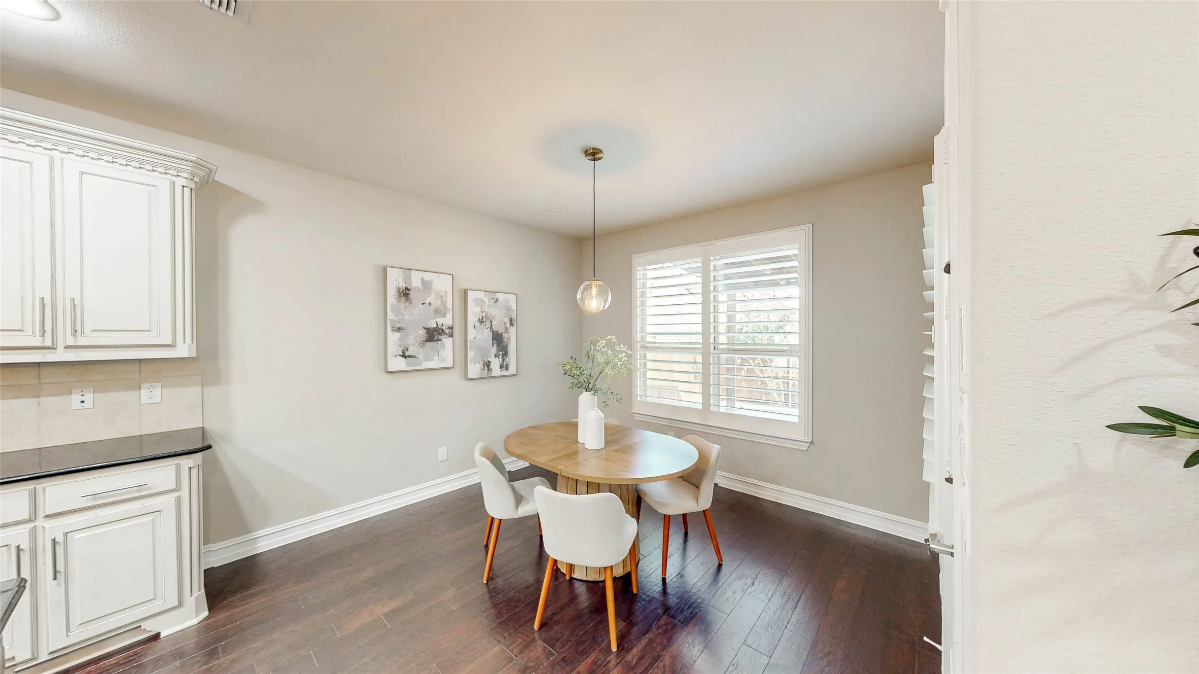 Single Family Residence For Sale in Denton County , 2883 Redfern Drive, Trophy Club, Texas 76262, 5 Bedroom, 5 Bathroom, 3 Garage spaces, 4,238 Sqft, built in 2015, mls#21394535, Real Estate Agent in Trophy Club, Homes For Sale in Denton county, Homes For Sale in Trophy Club, Realtor in Trophy Club Texas, Real Estate Brokerage Independent Realty Texas, Luminita Cordes Realtor