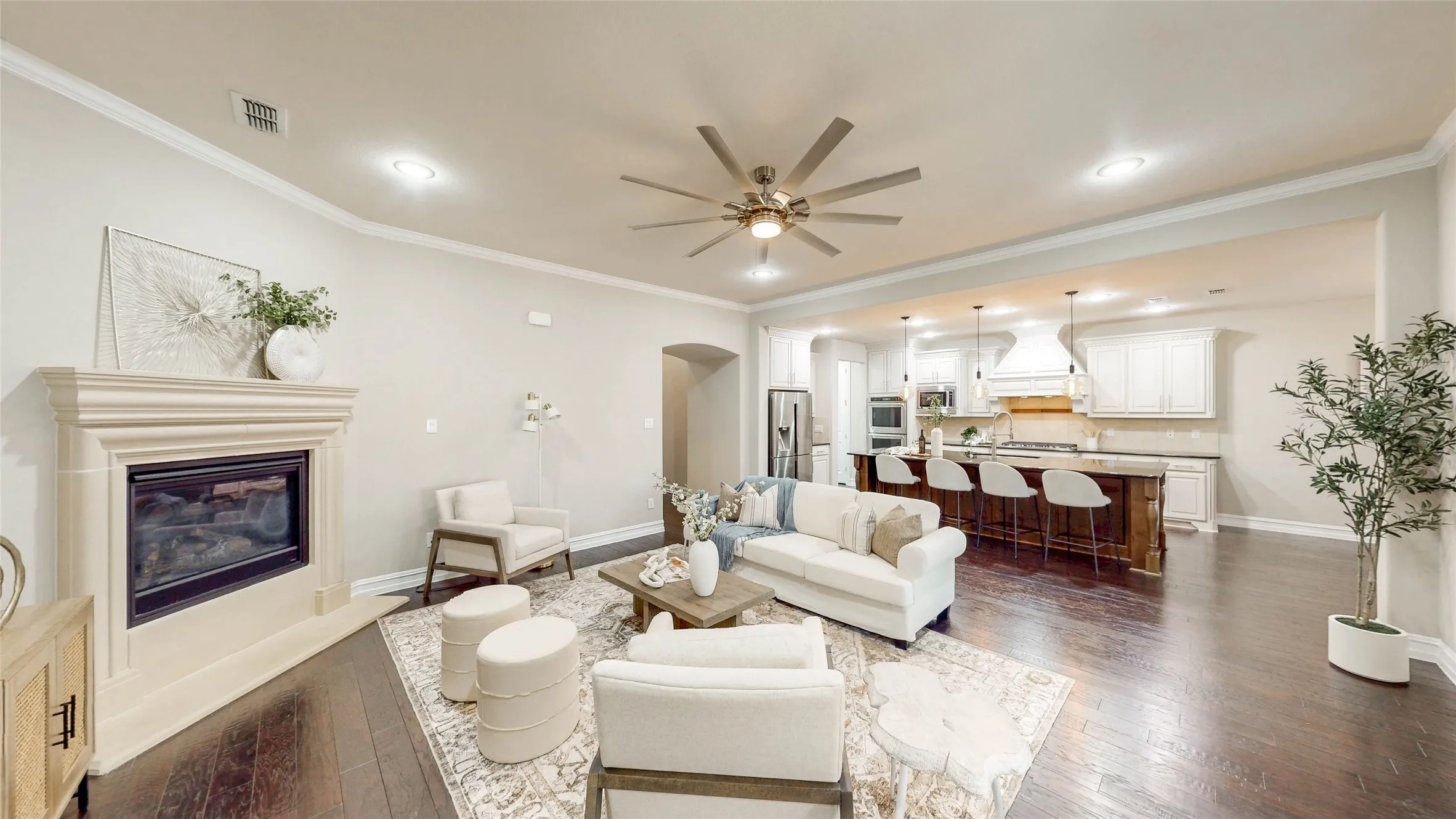 Single Family Residence For Sale in Denton County , 2883 Redfern Drive, Trophy Club, Texas 76262, 5 Bedroom, 5 Bathroom, 3 Garage spaces, 4,238 Sqft, built in 2015, mls#21394535, Real Estate Agent in Trophy Club, Homes For Sale in Denton county, Homes For Sale in Trophy Club, Realtor in Trophy Club Texas, Real Estate Brokerage Independent Realty Texas, Luminita Cordes Realtor