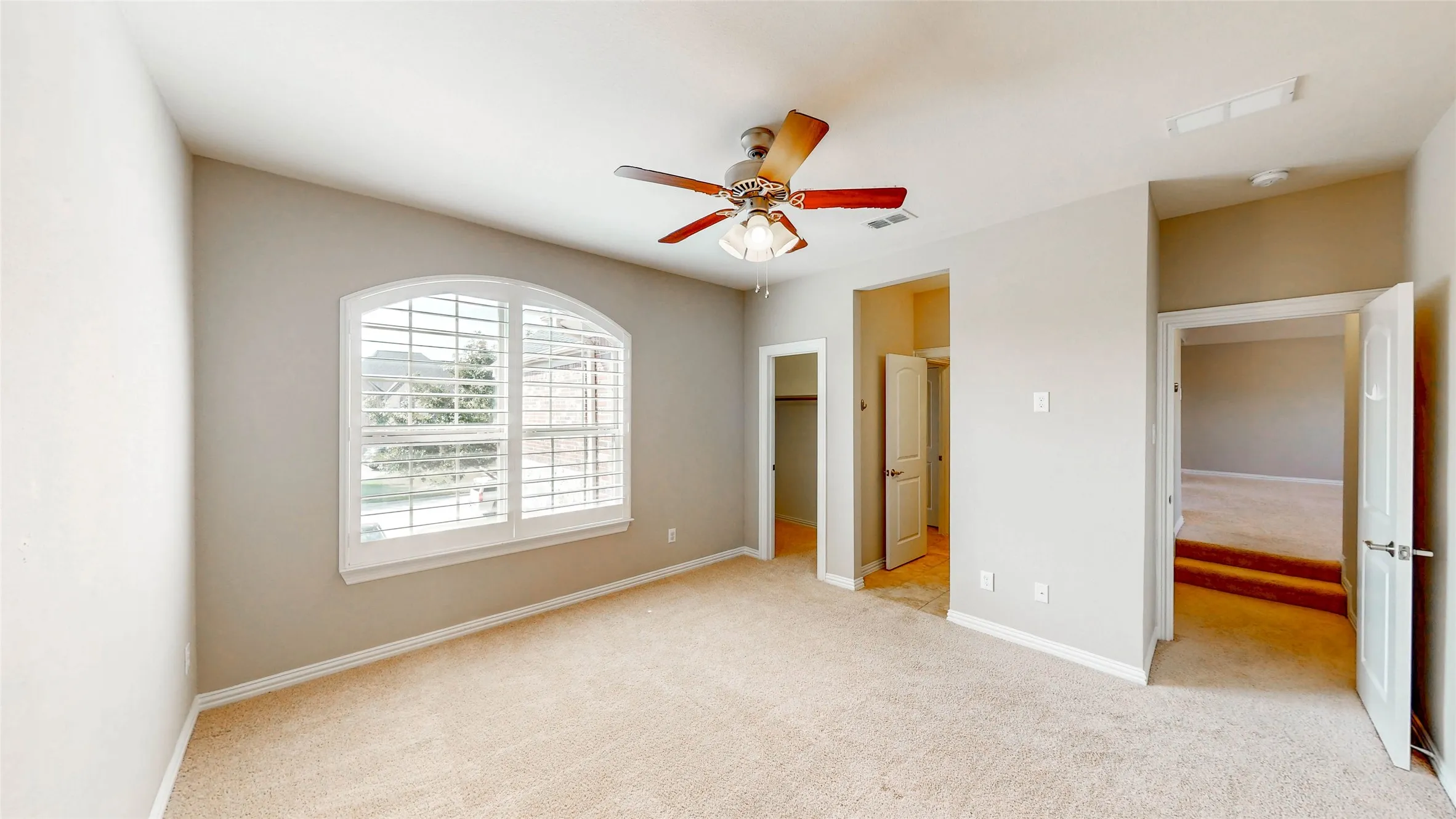 Single Family Residence For Sale in Denton County , 2883 Redfern Drive, Trophy Club, Texas 76262, 5 Bedroom, 5 Bathroom, 3 Garage spaces, 4,238 Sqft, built in 2015, mls#21394535, Real Estate Agent in Trophy Club, Homes For Sale in Denton county, Homes For Sale in Trophy Club, Realtor in Trophy Club Texas, Real Estate Brokerage Independent Realty Texas, Luminita Cordes Realtor