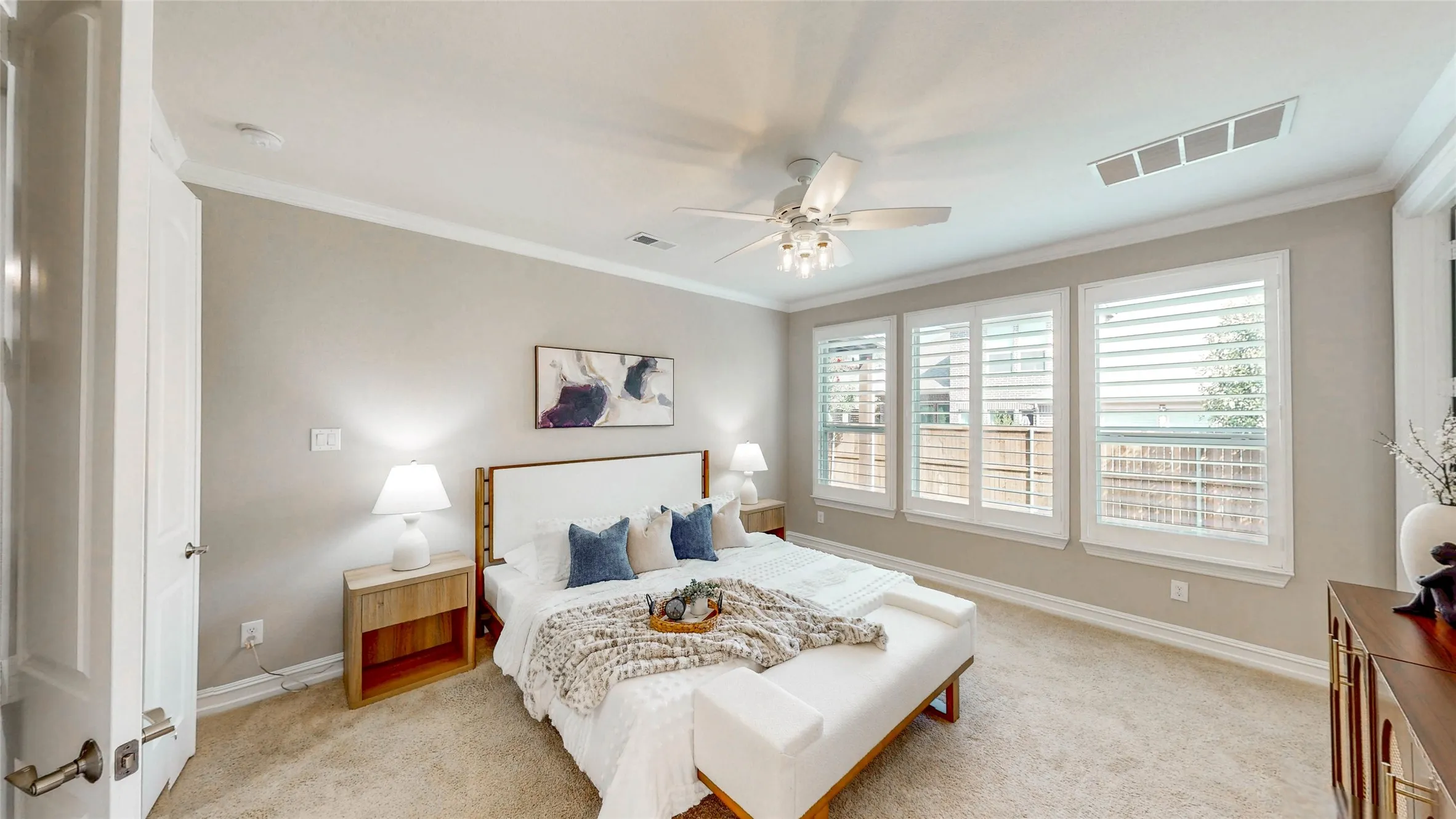 Single Family Residence For Sale in Denton County , 2883 Redfern Drive, Trophy Club, Texas 76262, 5 Bedroom, 5 Bathroom, 3 Garage spaces, 4,238 Sqft, built in 2015, mls#21394535, Real Estate Agent in Trophy Club, Homes For Sale in Denton county, Homes For Sale in Trophy Club, Realtor in Trophy Club Texas, Real Estate Brokerage Independent Realty Texas, Luminita Cordes Realtor