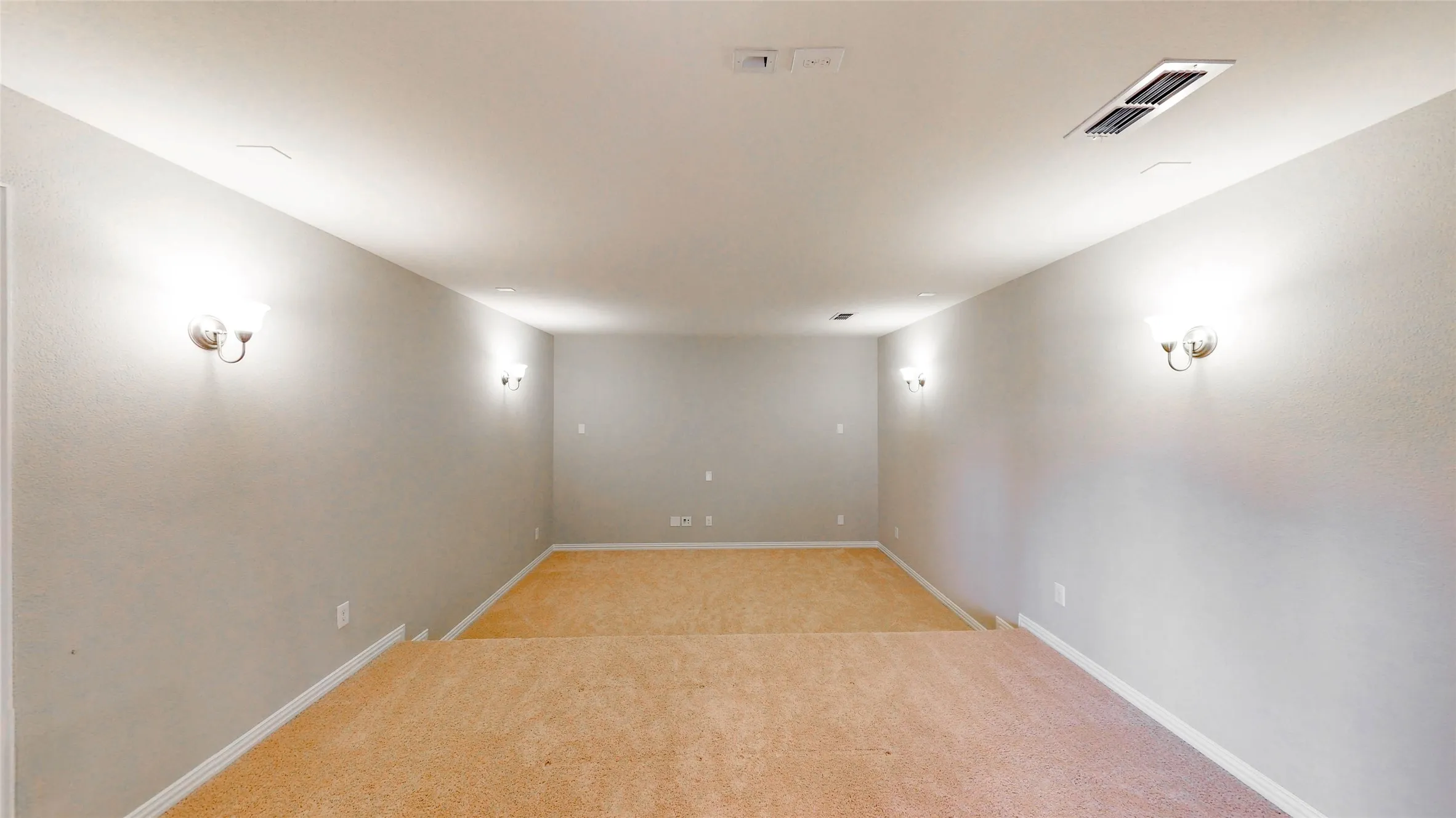 Single Family Residence For Sale in Denton County , 2883 Redfern Drive, Trophy Club, Texas 76262, 5 Bedroom, 5 Bathroom, 3 Garage spaces, 4,238 Sqft, built in 2015, mls#21394535, Real Estate Agent in Trophy Club, Homes For Sale in Denton county, Homes For Sale in Trophy Club, Realtor in Trophy Club Texas, Real Estate Brokerage Independent Realty Texas, Luminita Cordes Realtor