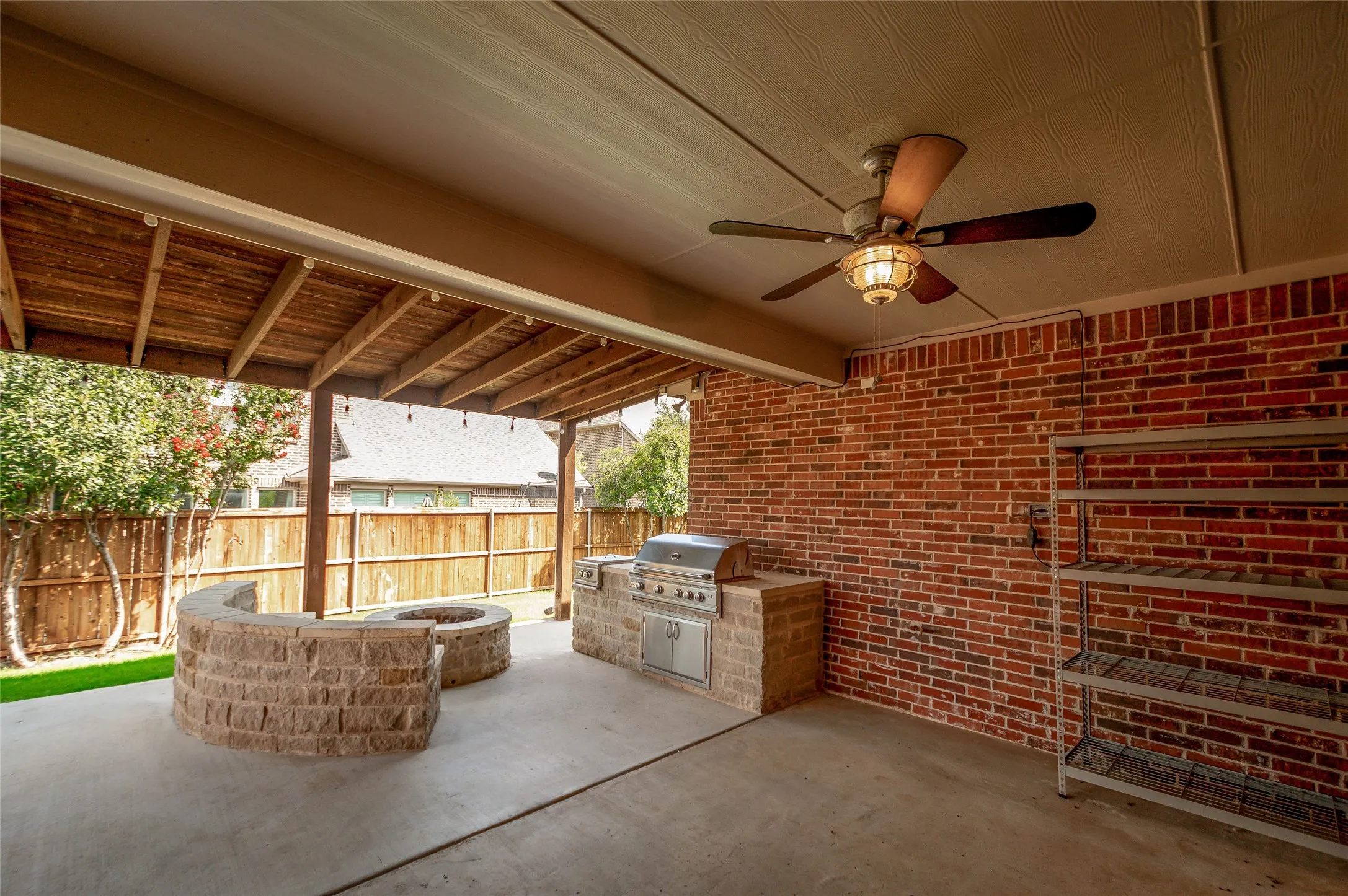 Single Family Residence For Sale in Denton County , 2883 Redfern Drive, Trophy Club, Texas 76262, 5 Bedroom, 5 Bathroom, 3 Garage spaces, 4,238 Sqft, built in 2015, mls#21394535, Real Estate Agent in Trophy Club, Homes For Sale in Denton county, Homes For Sale in Trophy Club, Realtor in Trophy Club Texas, Real Estate Brokerage Independent Realty Texas, Luminita Cordes Realtor