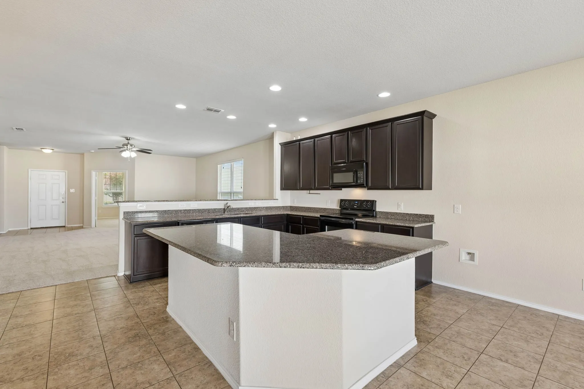 Single Family Residence For Sale in Denton County , 9021 Benevolent Court, Providence Village, Texas 76227, 3 Bedroom, 2 Bathroom, 2 Garage spaces, 2,131 Sqft, built in 2014, mls#21393831, Real Estate Agent in Providence Village, Homes For Sale in Denton county, Homes For Sale in Providence Village, Realtor in Providence Village Texas, Real Estate Brokerage Independent Realty Texas, Luminita Cordes Realtor
