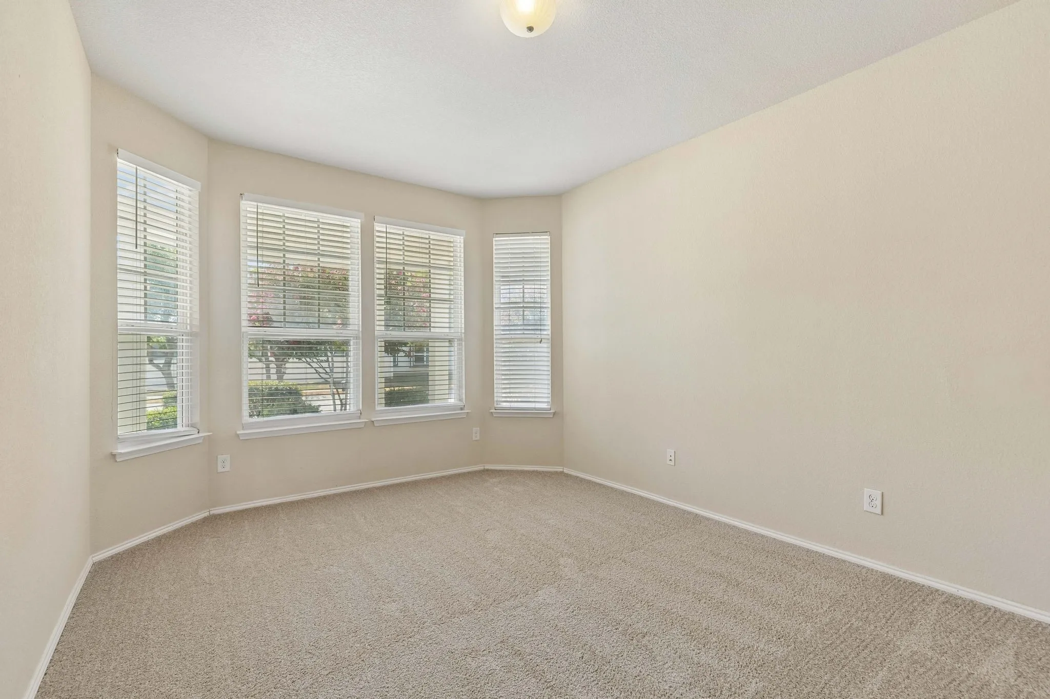 Single Family Residence For Sale in Denton County , 9021 Benevolent Court, Providence Village, Texas 76227, 3 Bedroom, 2 Bathroom, 2 Garage spaces, 2,131 Sqft, built in 2014, mls#21393831, Real Estate Agent in Providence Village, Homes For Sale in Denton county, Homes For Sale in Providence Village, Realtor in Providence Village Texas, Real Estate Brokerage Independent Realty Texas, Luminita Cordes Realtor