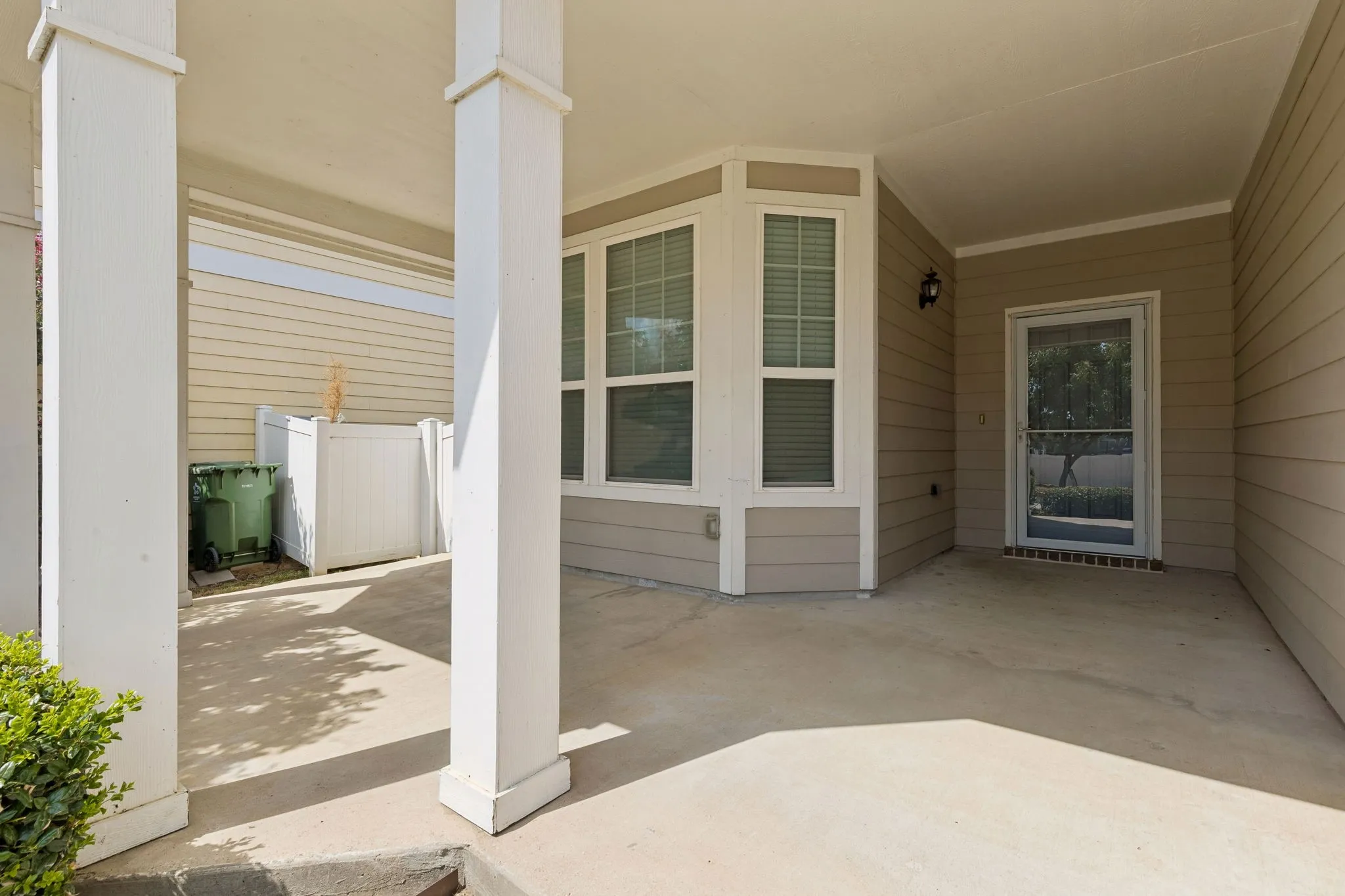 Single Family Residence For Sale in Denton County , 9021 Benevolent Court, Providence Village, Texas 76227, 3 Bedroom, 2 Bathroom, 2 Garage spaces, 2,131 Sqft, built in 2014, mls#21393831, Real Estate Agent in Providence Village, Homes For Sale in Denton county, Homes For Sale in Providence Village, Realtor in Providence Village Texas, Real Estate Brokerage Independent Realty Texas, Luminita Cordes Realtor