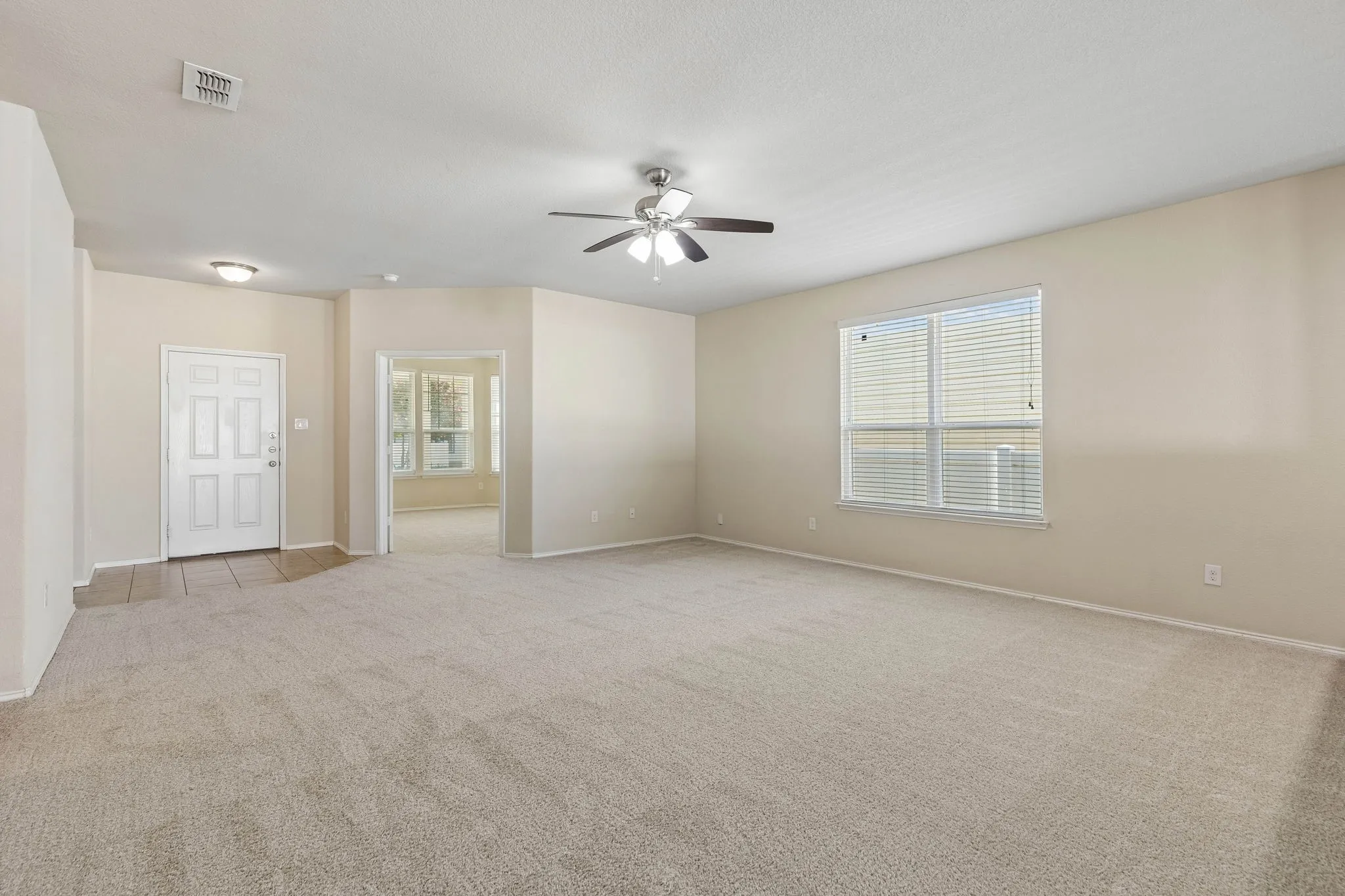 Single Family Residence For Sale in Denton County , 9021 Benevolent Court, Providence Village, Texas 76227, 3 Bedroom, 2 Bathroom, 2 Garage spaces, 2,131 Sqft, built in 2014, mls#21393831, Real Estate Agent in Providence Village, Homes For Sale in Denton county, Homes For Sale in Providence Village, Realtor in Providence Village Texas, Real Estate Brokerage Independent Realty Texas, Luminita Cordes Realtor
