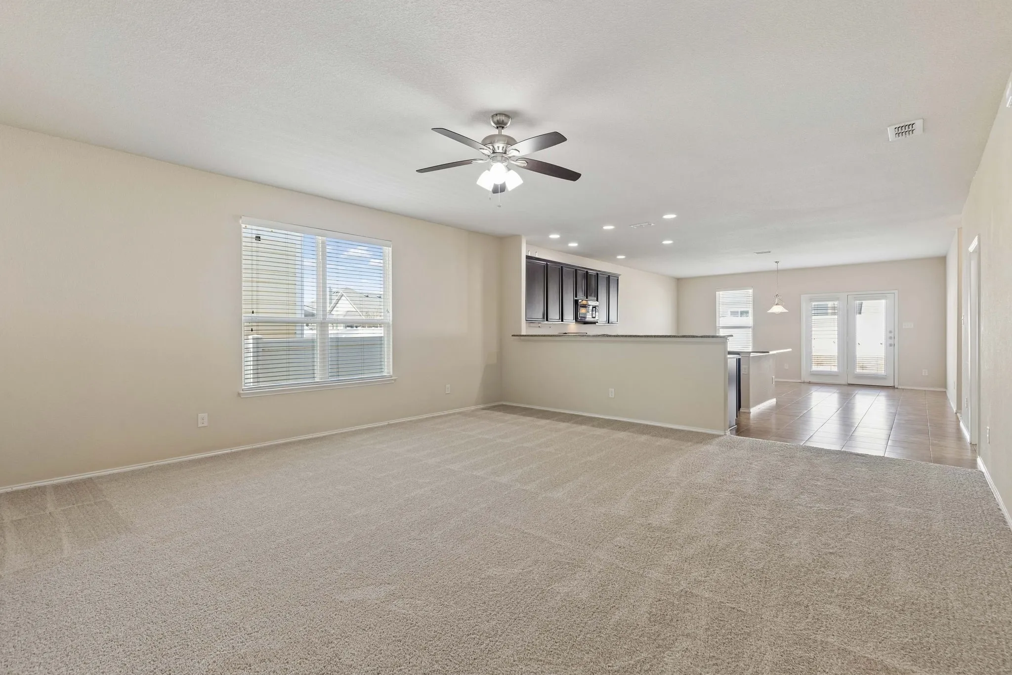 Single Family Residence For Sale in Denton County , 9021 Benevolent Court, Providence Village, Texas 76227, 3 Bedroom, 2 Bathroom, 2 Garage spaces, 2,131 Sqft, built in 2014, mls#21393831, Real Estate Agent in Providence Village, Homes For Sale in Denton county, Homes For Sale in Providence Village, Realtor in Providence Village Texas, Real Estate Brokerage Independent Realty Texas, Luminita Cordes Realtor