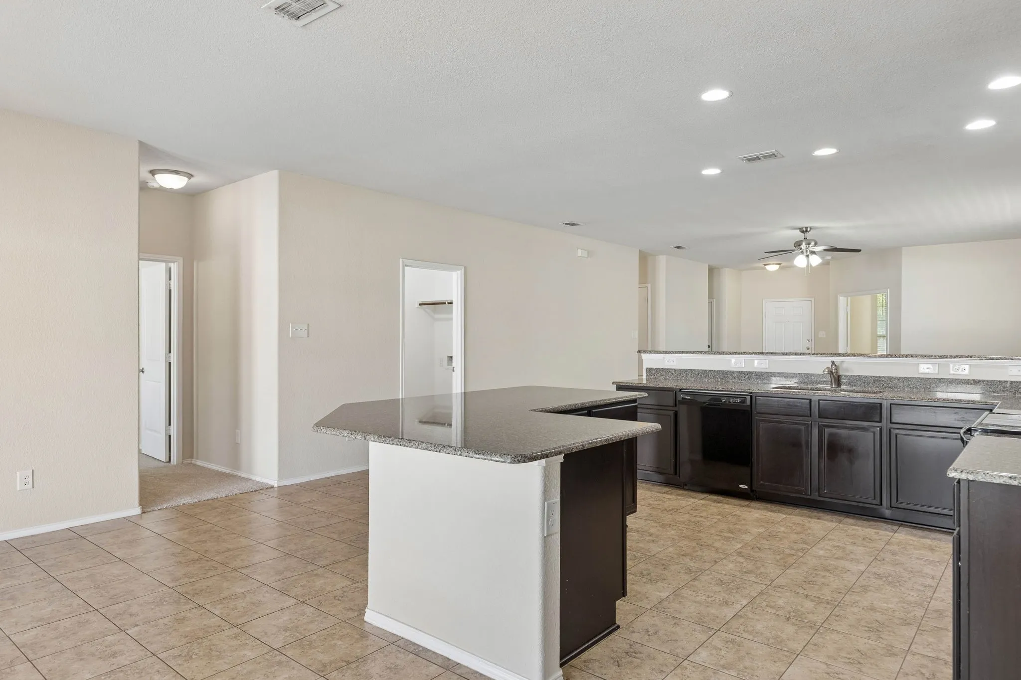 Single Family Residence For Sale in Denton County , 9021 Benevolent Court, Providence Village, Texas 76227, 3 Bedroom, 2 Bathroom, 2 Garage spaces, 2,131 Sqft, built in 2014, mls#21393831, Real Estate Agent in Providence Village, Homes For Sale in Denton county, Homes For Sale in Providence Village, Realtor in Providence Village Texas, Real Estate Brokerage Independent Realty Texas, Luminita Cordes Realtor