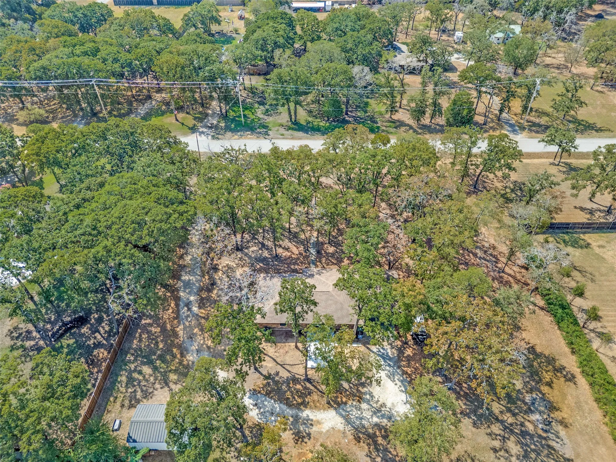 Single Family Residence For Sale in Denton County , 204 Baseline Road, Krugerville, Texas 76227, 3 Bedroom, 2 Bathroom, 2 Garage spaces, 1,400 Sqft, built in 1967, mls#21394166, Real Estate Agent in Krugerville, Homes For Sale in Denton county, Homes For Sale in Krugerville, Realtor in Krugerville Texas, Real Estate Brokerage Independent Realty Texas, Luminita Cordes Realtor