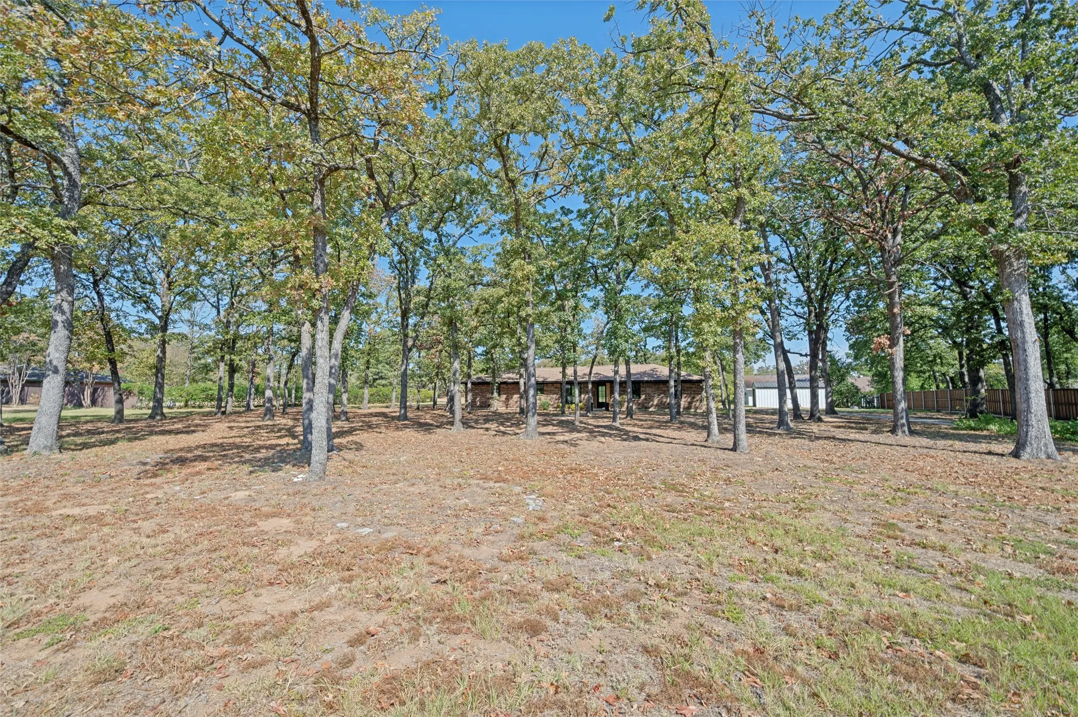 Single Family Residence For Sale in Denton County , 204 Baseline Road, Krugerville, Texas 76227, 3 Bedroom, 2 Bathroom, 2 Garage spaces, 1,400 Sqft, built in 1967, mls#21394166, Real Estate Agent in Krugerville, Homes For Sale in Denton county, Homes For Sale in Krugerville, Realtor in Krugerville Texas, Real Estate Brokerage Independent Realty Texas, Luminita Cordes Realtor