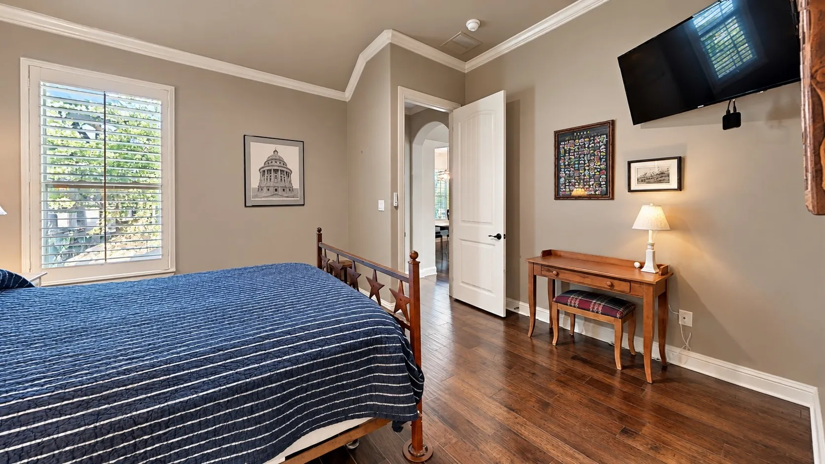 Single Family Residence For Sale in Hood County , 1729 Bent Tree Court, Granbury, Texas 76049, 3 Bedroom, 5 Bathroom, 5 Garage spaces, 3,311 Sqft, built in 2014, mls#21390293, Real Estate Agent in Granbury, Homes For Sale in Hood county, Homes For Sale in Granbury, Realtor in Granbury Texas, Real Estate Brokerage Independent Realty Texas, Luminita Cordes Realtor