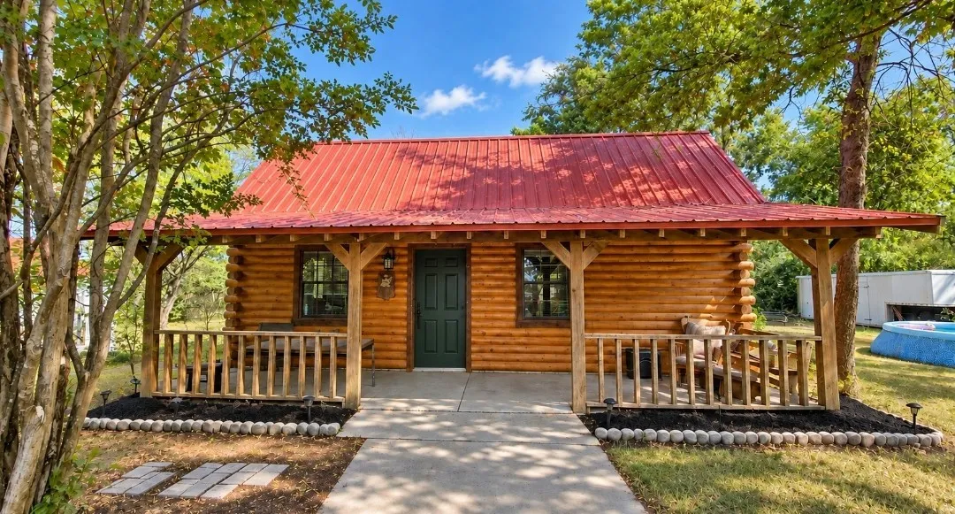 Single Family Residence For Sale in Hopkins County , 106 Whitworth Street, Sulphur Springs, Texas 75482, 3 Bedroom, 1 Bathroom, Garage spaces, 1,635 Sqft, built in 1940, mls#21394576, Real Estate Agent in Sulphur Springs, Homes For Sale in Hopkins county, Homes For Sale in Sulphur Springs, Realtor in Sulphur Springs Texas, Real Estate Brokerage Independent Realty Texas, Luminita Cordes Realtor