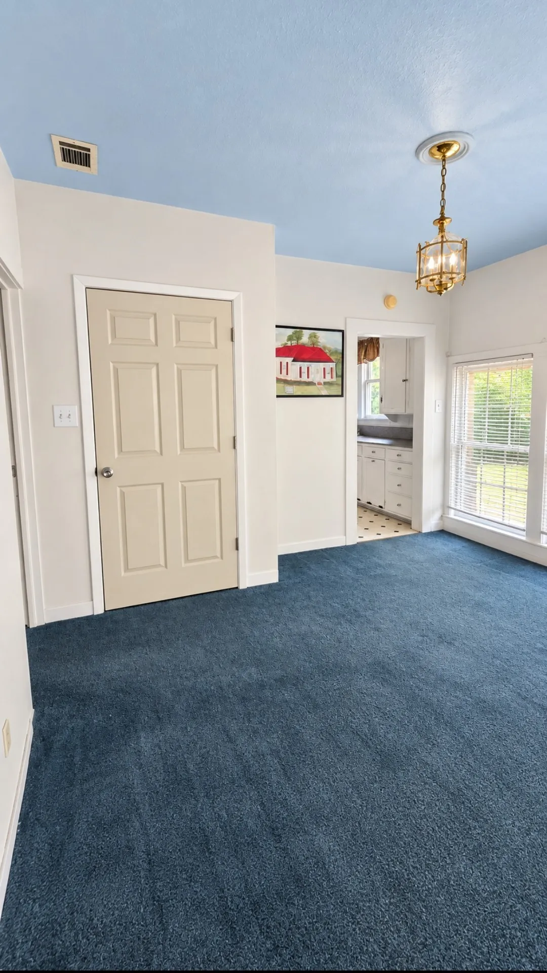 Single Family Residence For Sale in Hopkins County , 106 Whitworth Street, Sulphur Springs, Texas 75482, 4 Bedroom, 2 Bathroom, Garage spaces, 1,635 Sqft, built in 1940, mls#21394576, Real Estate Agent in Sulphur Springs, Homes For Sale in Hopkins county, Homes For Sale in Sulphur Springs, Realtor in Sulphur Springs Texas, Real Estate Brokerage Independent Realty Texas, Luminita Cordes Realtor