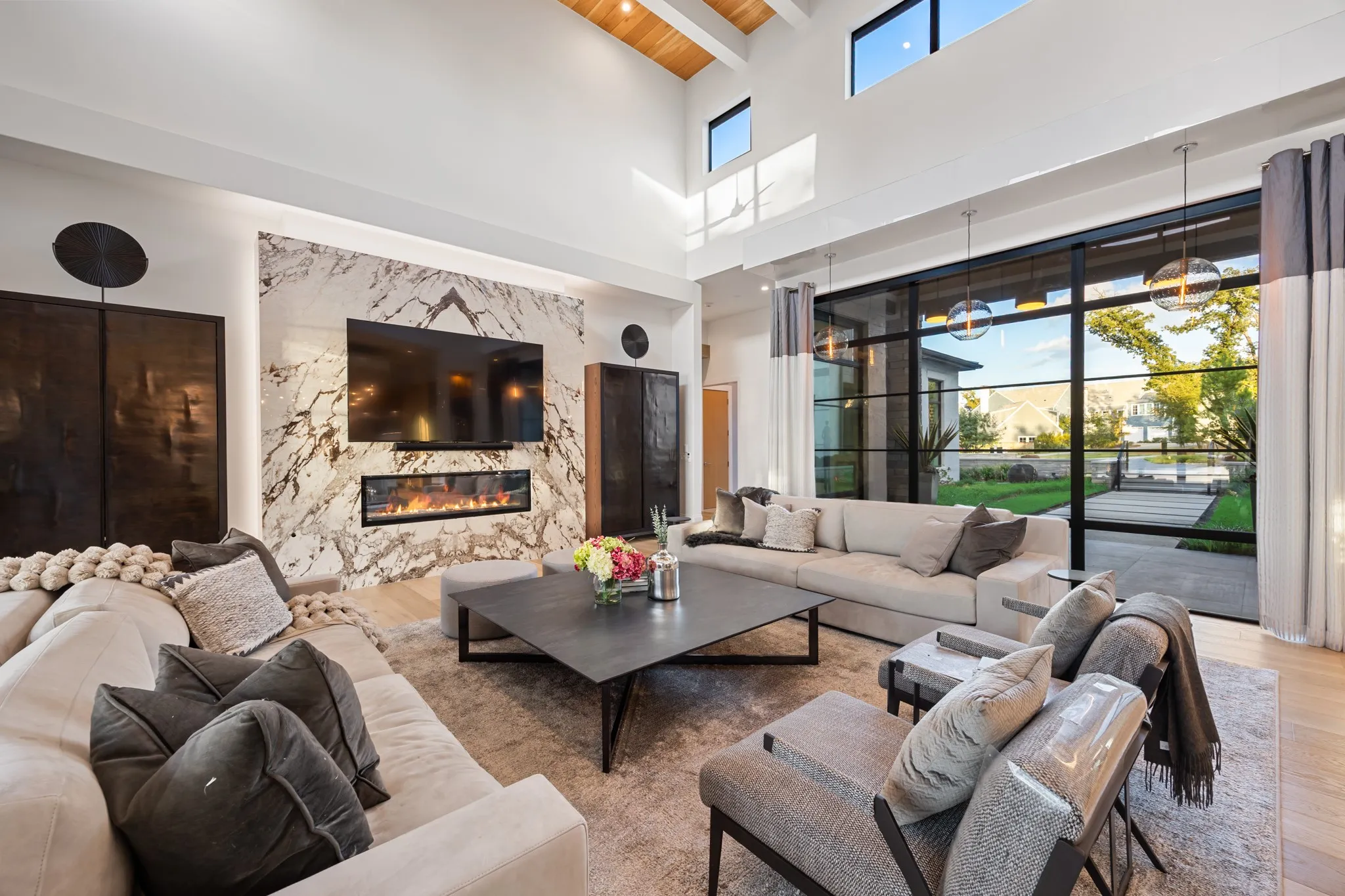 Single Family Residence For Sale in Henderson County , 12133 Lighthouse Lane W, Malakoff, Texas 75148, 6 Bedroom, 9 Bathroom, 3 Garage spaces, 6,482 Sqft, built in 2022, mls#21389307, Real Estate Agent in Malakoff, Homes For Sale in Henderson county, Homes For Sale in Malakoff, Realtor in Malakoff Texas, Real Estate Brokerage Independent Realty Texas, Luminita Cordes Realtor