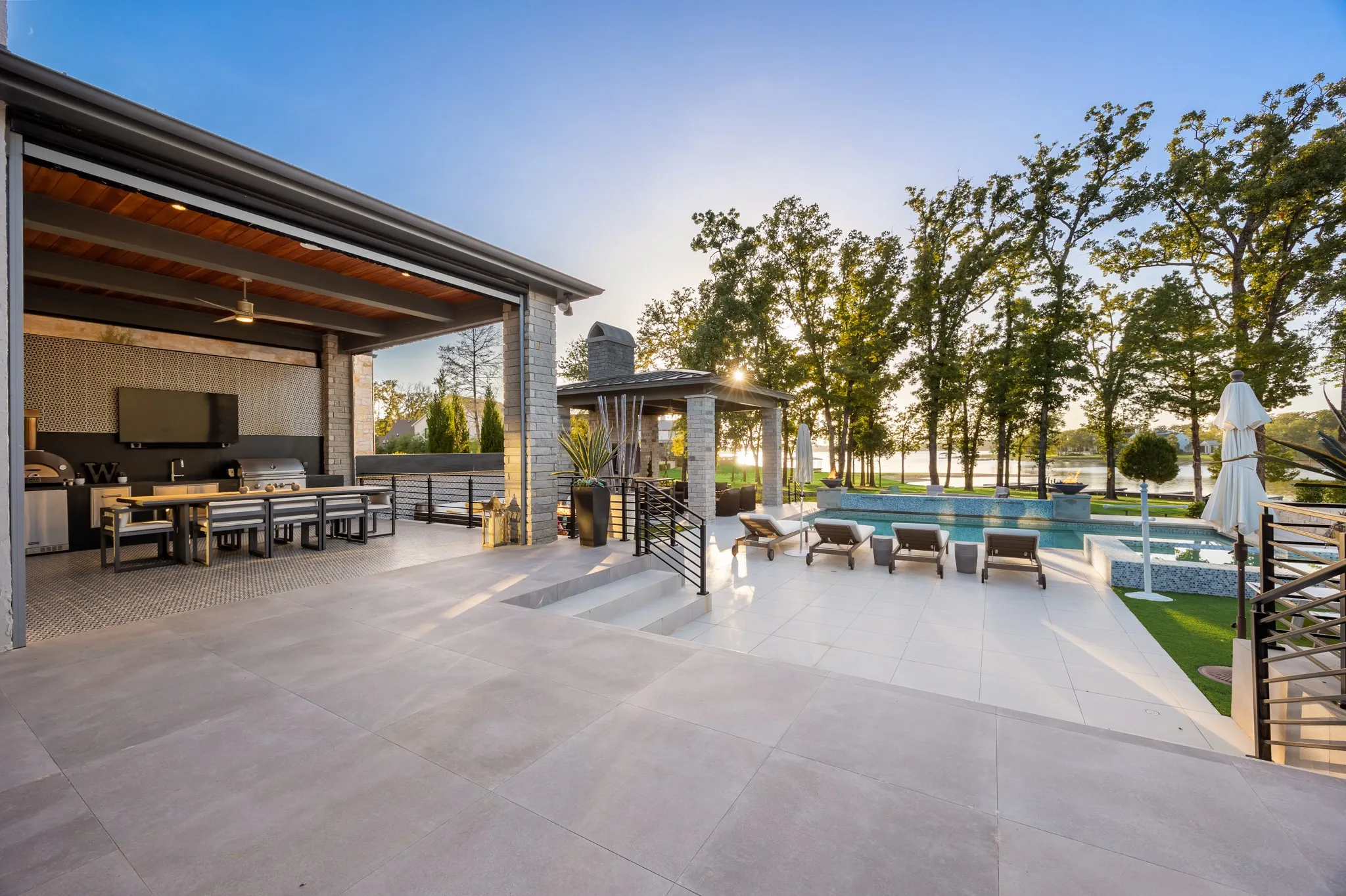 Single Family Residence For Sale in Henderson County , 12133 Lighthouse Lane W, Malakoff, Texas 75148, 6 Bedroom, 9 Bathroom, 3 Garage spaces, 6,482 Sqft, built in 2022, mls#21389307, Real Estate Agent in Malakoff, Homes For Sale in Henderson county, Homes For Sale in Malakoff, Realtor in Malakoff Texas, Real Estate Brokerage Independent Realty Texas, Luminita Cordes Realtor