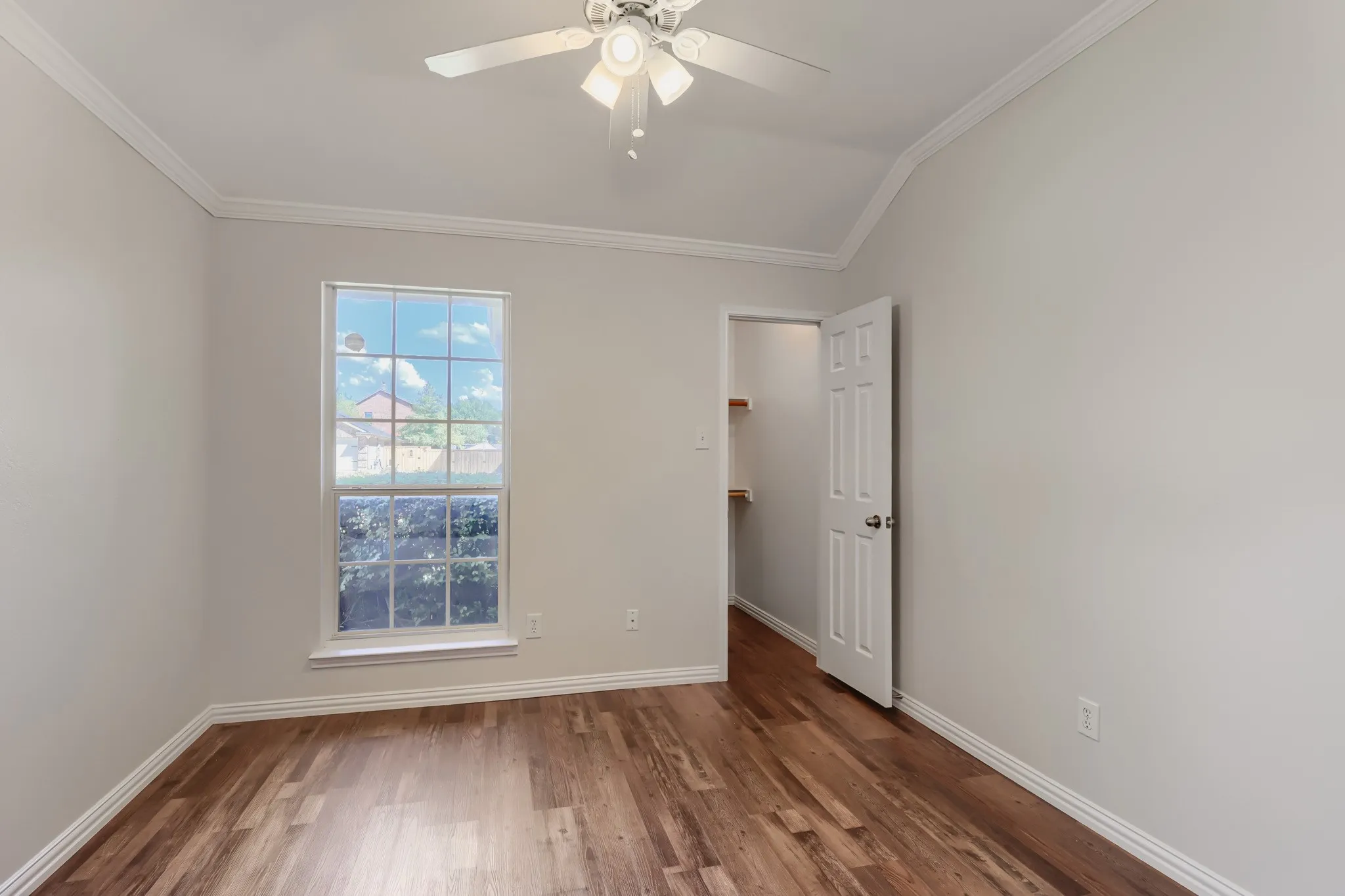 Single Family Residence For Sale in Rockwall County , 2851 Cobblestone Drive, Rockwall, Texas 75087, 3 Bedroom, 2 Bathroom, 2 Garage spaces, 1,850 Sqft, built in 2004, mls#21392547, Real Estate Agent in Rockwall, Homes For Sale in Rockwall county, Homes For Sale in Rockwall, Realtor in Rockwall Texas, Real Estate Brokerage Independent Realty Texas, Luminita Cordes Realtor