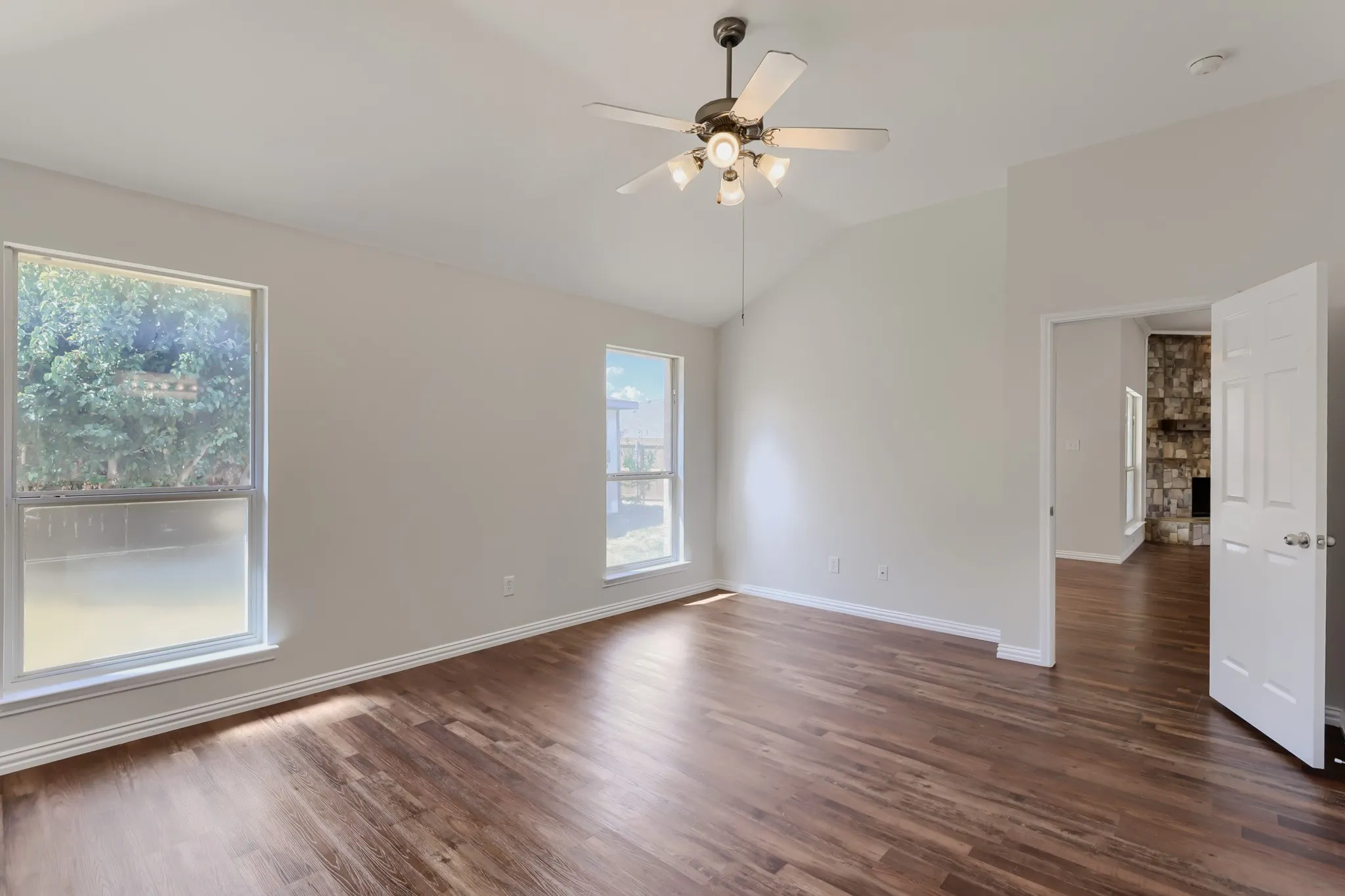 Single Family Residence For Sale in Rockwall County , 2851 Cobblestone Drive, Rockwall, Texas 75087, 3 Bedroom, 2 Bathroom, 2 Garage spaces, 1,850 Sqft, built in 2004, mls#21392547, Real Estate Agent in Rockwall, Homes For Sale in Rockwall county, Homes For Sale in Rockwall, Realtor in Rockwall Texas, Real Estate Brokerage Independent Realty Texas, Luminita Cordes Realtor