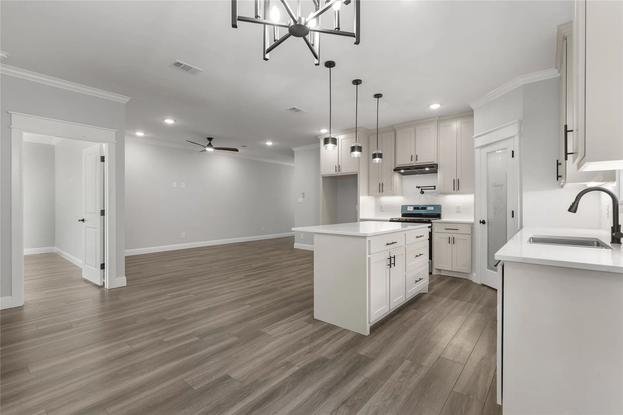 Single Family Residence For Sale in Wichita County , 1103 Monroe Street, Wichita Falls, Texas 76309, 3 Bedroom, 2 Bathroom, 2 Garage spaces, 1,594 Sqft, built in 2026, mls#21394587, Real Estate Agent in Wichita Falls, Homes For Sale in Wichita county, Homes For Sale in Wichita Falls, Realtor in Wichita Falls Texas, Real Estate Brokerage Independent Realty Texas, Luminita Cordes Realtor