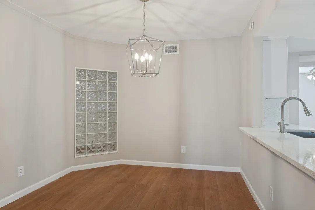 Single Family Residence For Sale in Dallas County , 1107 Elk Grove Drive, Richardson, Texas 75081, 3 Bedroom, 2 Bathroom, 2 Garage spaces, 1,427 Sqft, built in 1978, mls#21394589, Real Estate Agent in Richardson, Homes For Sale in Dallas county, Homes For Sale in Richardson, Realtor in Richardson Texas, Real Estate Brokerage Independent Realty Texas, Luminita Cordes Realtor