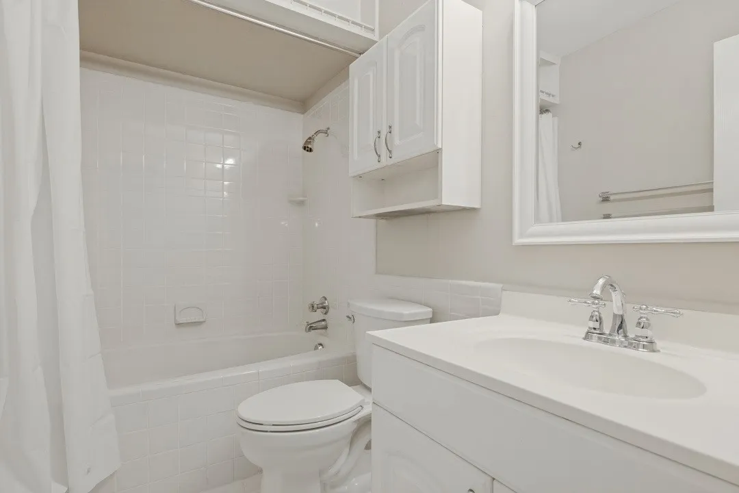 Single Family Residence For Sale in Dallas County , 1107 Elk Grove Drive, Richardson, Texas 75081, 3 Bedroom, 2 Bathroom, 2 Garage spaces, 1,427 Sqft, built in 1978, mls#21394589, Real Estate Agent in Richardson, Homes For Sale in Dallas county, Homes For Sale in Richardson, Realtor in Richardson Texas, Real Estate Brokerage Independent Realty Texas, Luminita Cordes Realtor
