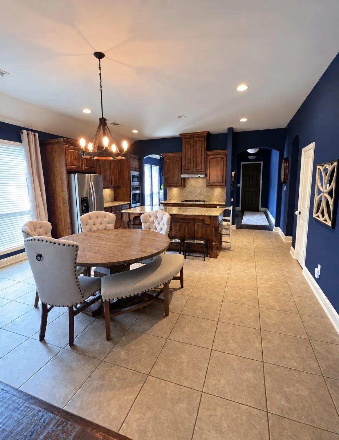 Open Family Dining