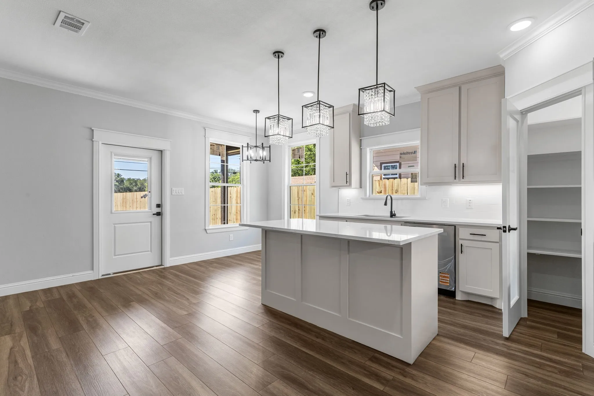 Single Family Residence For Sale in Wichita County , 1105 Monroe Street, Wichita Falls, Texas 76309, 3 Bedroom, 2 Bathroom, 2 Garage spaces, 1,594 Sqft, built in 2025, mls#21394599, Real Estate Agent in Wichita Falls, Homes For Sale in Wichita county, Homes For Sale in Wichita Falls, Realtor in Wichita Falls Texas, Real Estate Brokerage Independent Realty Texas, Luminita Cordes Realtor