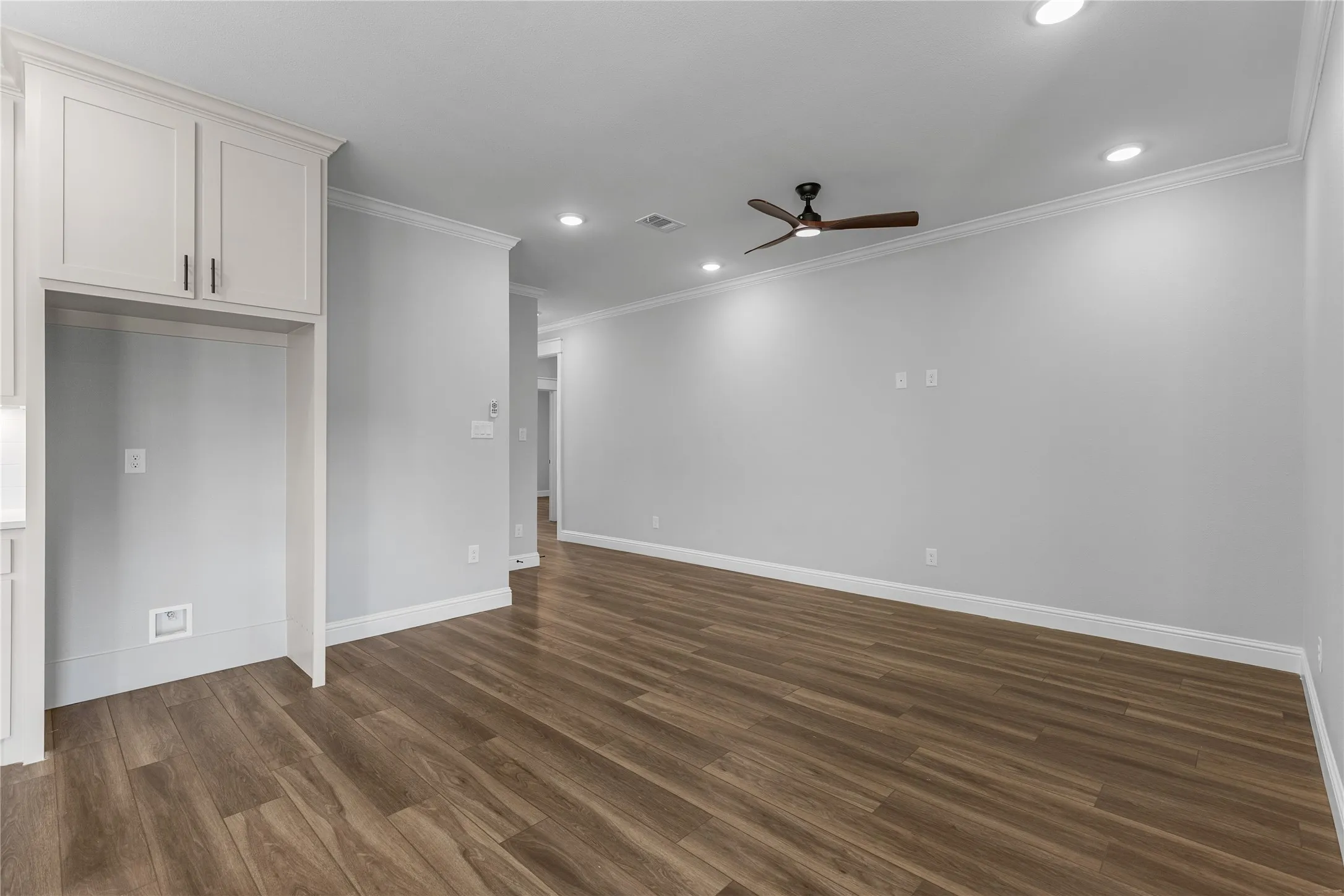 Single Family Residence For Sale in Wichita County , 1105 Monroe Street, Wichita Falls, Texas 76309, 3 Bedroom, 2 Bathroom, 2 Garage spaces, 1,594 Sqft, built in 2025, mls#21394599, Real Estate Agent in Wichita Falls, Homes For Sale in Wichita county, Homes For Sale in Wichita Falls, Realtor in Wichita Falls Texas, Real Estate Brokerage Independent Realty Texas, Luminita Cordes Realtor