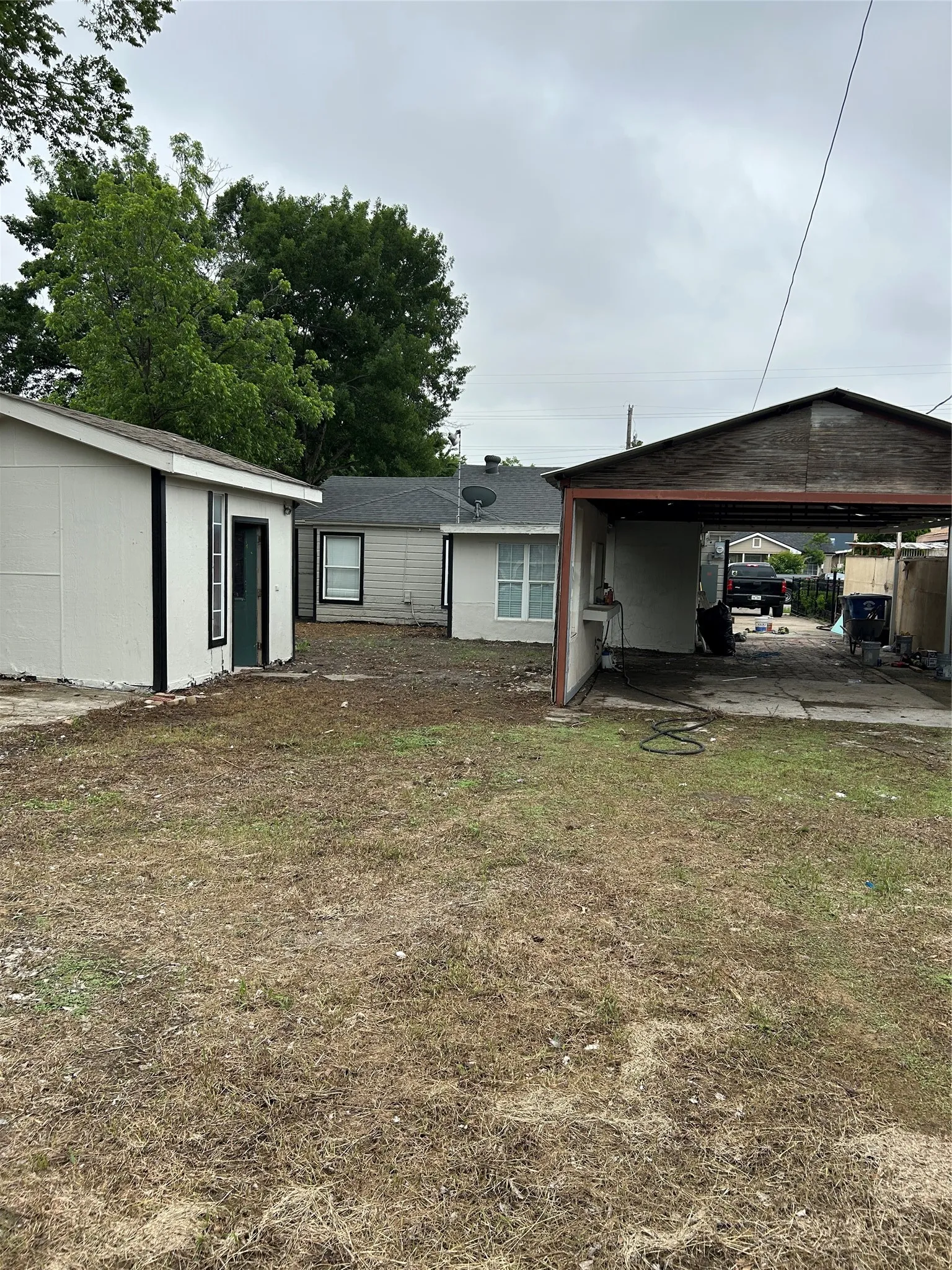 Single Family Residence For Rent in Dallas County , 3551 Cortez Drive, Dallas, Texas 75220, 3 Bedroom, 2 Bathroom, Garage spaces, 980 Sqft, built in 1946, mls#21394600, Real Estate Agent in Dallas, Homes For Rent in Dallas county, Homes For Rent in Dallas, Realtor in Dallas Texas, Real Estate Brokerage Independent Realty Texas, Luminita Cordes Realtor