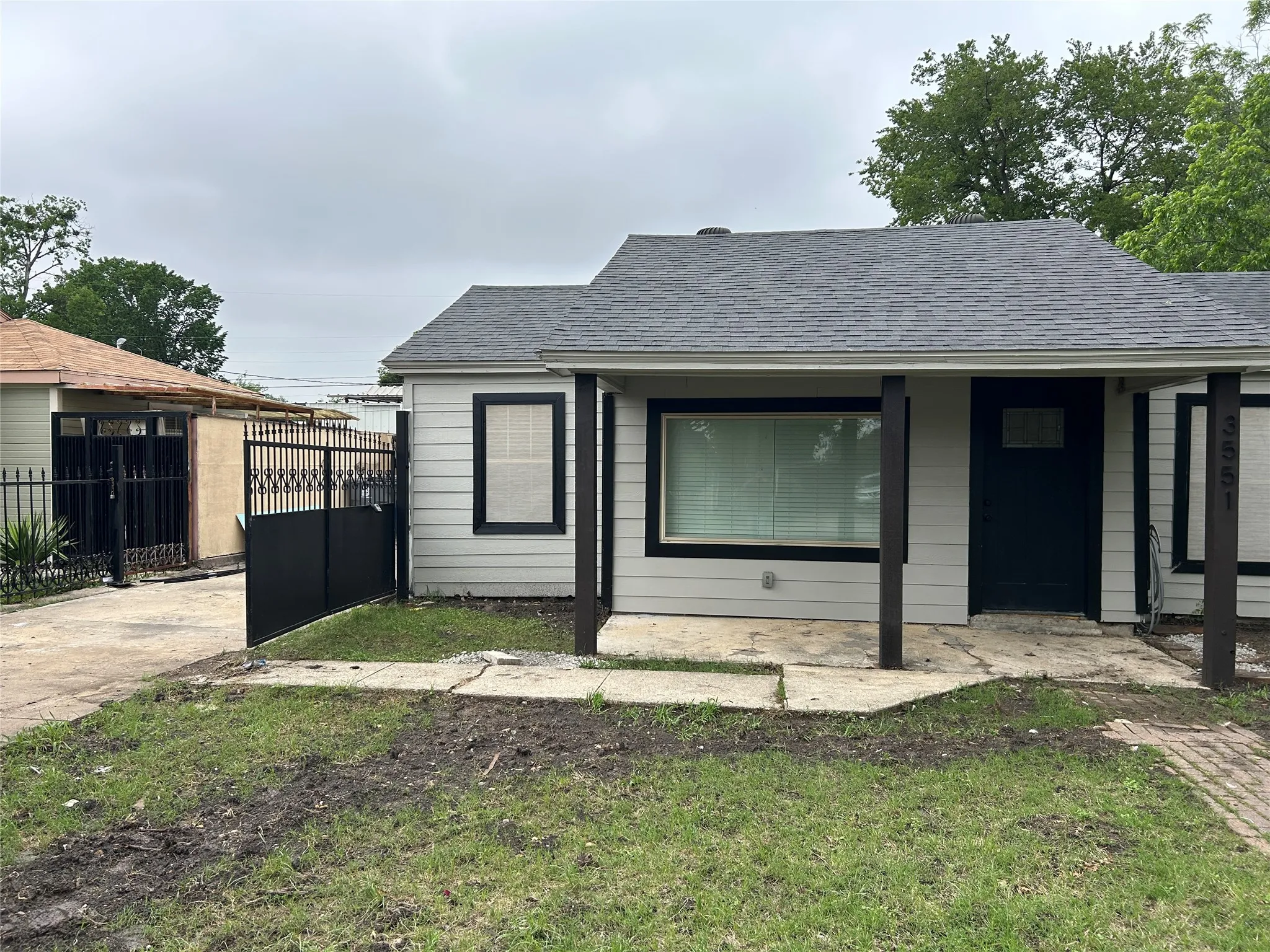 Single Family Residence For Rent in Dallas County , 3551 Cortez Drive, Dallas, Texas 75220, 3 Bedroom, 2 Bathroom, Garage spaces, 980 Sqft, built in 1946, mls#21394600, Real Estate Agent in Dallas, Homes For Rent in Dallas county, Homes For Rent in Dallas, Realtor in Dallas Texas, Real Estate Brokerage Independent Realty Texas, Luminita Cordes Realtor