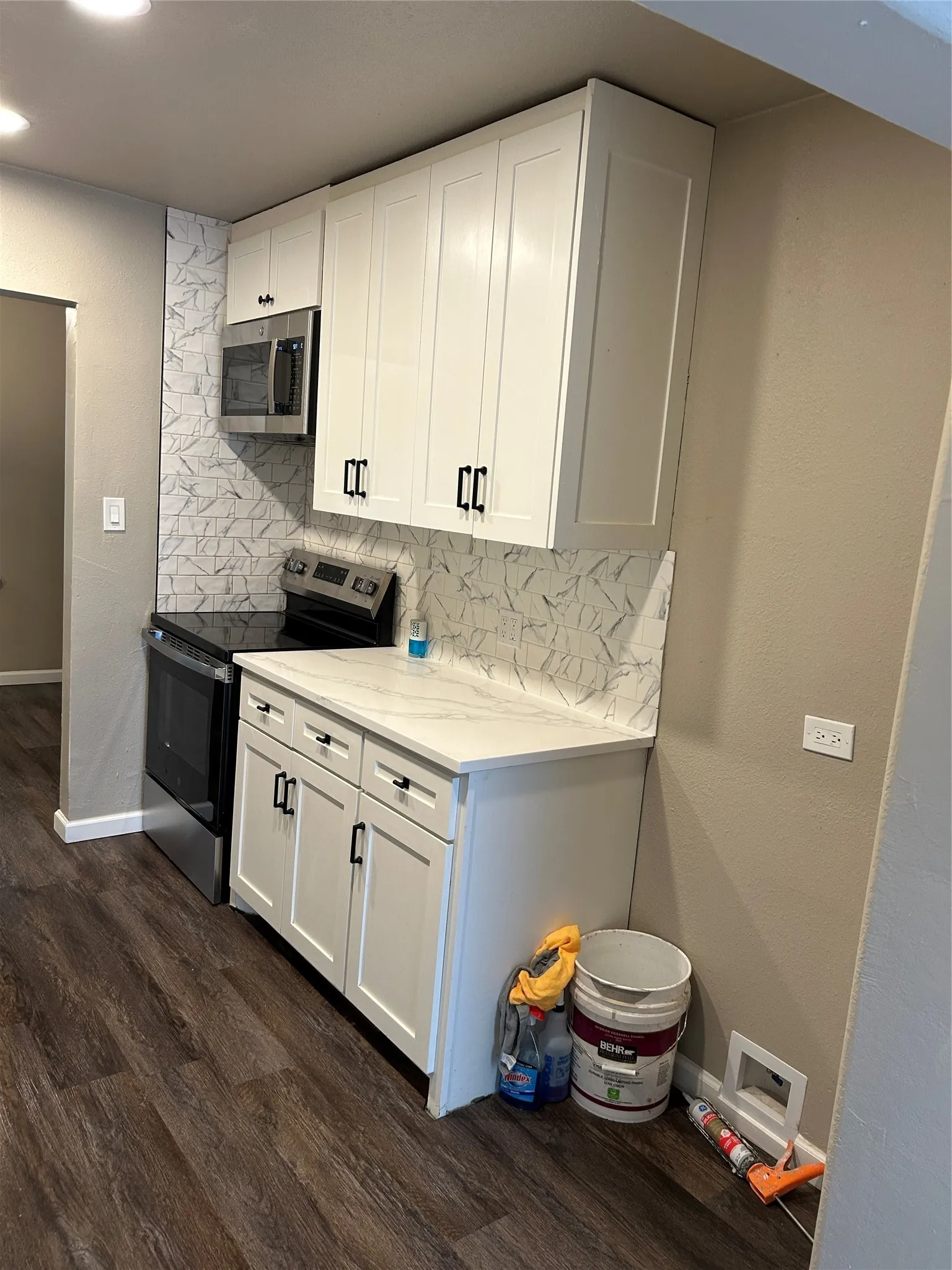 Single Family Residence For Rent in Dallas County , 3551 Cortez Drive, Dallas, Texas 75220, 3 Bedroom, 2 Bathroom, Garage spaces, 980 Sqft, built in 1946, mls#21394600, Real Estate Agent in Dallas, Homes For Rent in Dallas county, Homes For Rent in Dallas, Realtor in Dallas Texas, Real Estate Brokerage Independent Realty Texas, Luminita Cordes Realtor