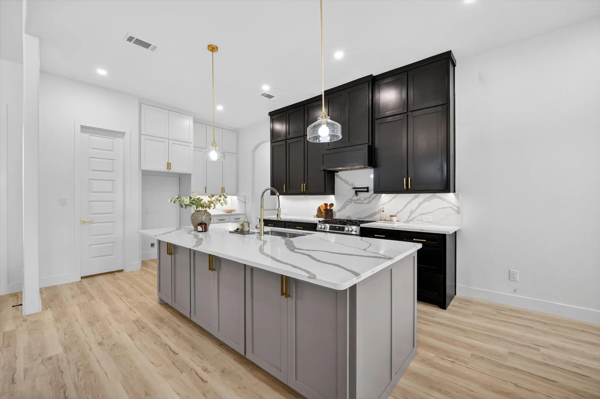 Single Family Residence For Sale in Hunt County , 4318 County Road 1088, Celeste, Texas 75423, 4 Bedroom, 3 Bathroom, 2 Garage spaces, 2,200 Sqft, built in 2026, mls#21394563, Real Estate Agent in Celeste, Homes For Sale in Hunt county, Homes For Sale in Celeste, Realtor in Celeste Texas, Real Estate Brokerage Independent Realty Texas, Luminita Cordes Realtor