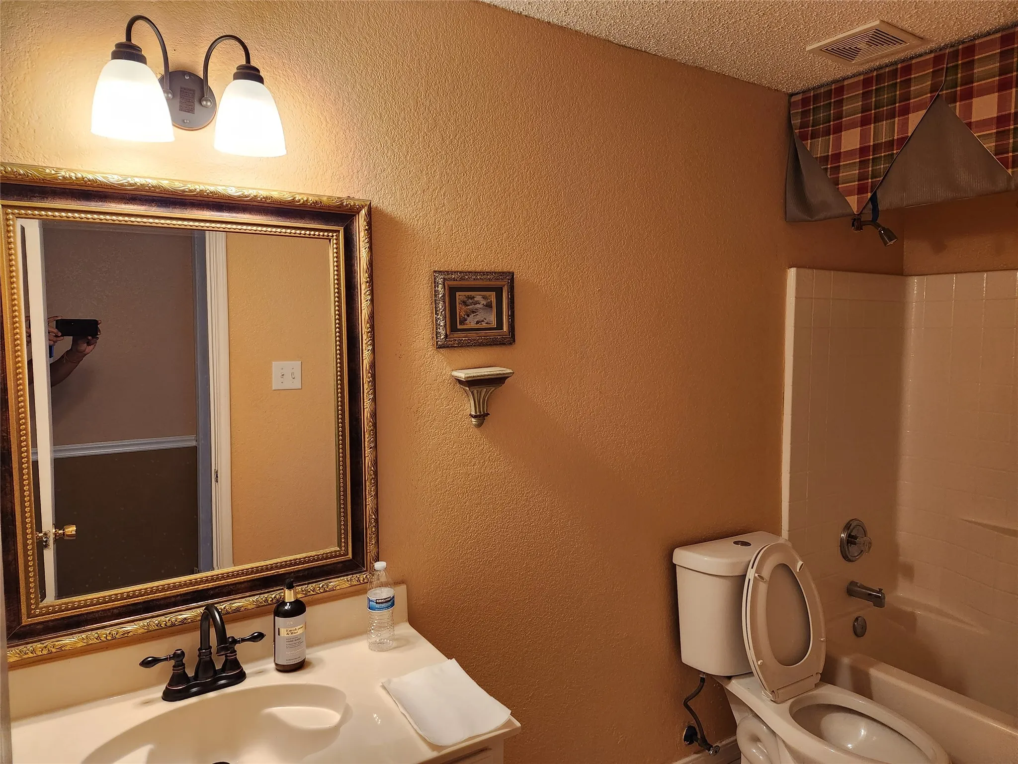 Single Family Residence For Rent in Tarrant County , 9132 Penny Lane, Fort Worth, Texas 76123, 5 Bedroom, 3 Bathroom, 2 Garage spaces, 3,588 Sqft, built in 2006, mls#21394602, Real Estate Agent in Fort Worth, Homes For Rent in Tarrant county, Homes For Rent in Fort Worth, Realtor in Fort Worth Texas, Real Estate Brokerage Independent Realty Texas, Luminita Cordes Realtor