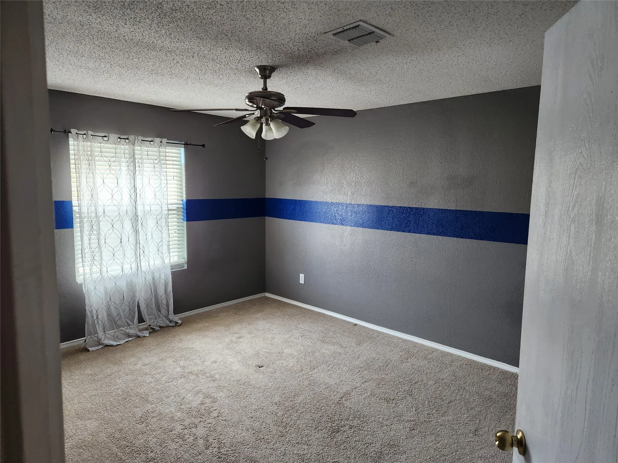 Single Family Residence For Rent in Tarrant County , 9132 Penny Lane, Fort Worth, Texas 76123, 5 Bedroom, 3 Bathroom, 2 Garage spaces, 3,588 Sqft, built in 2006, mls#21394602, Real Estate Agent in Fort Worth, Homes For Rent in Tarrant county, Homes For Rent in Fort Worth, Realtor in Fort Worth Texas, Real Estate Brokerage Independent Realty Texas, Luminita Cordes Realtor