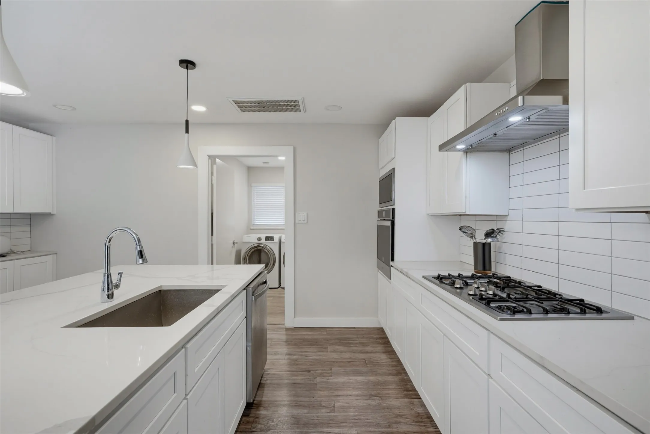 Single Family Residence For Sale in Collin County , 2760 N Hillbrier Circle, Plano, Texas 75075, 3 Bedroom, 2 Bathroom, 2 Garage spaces, 1,908 Sqft, built in 1974, mls#21385644, Real Estate Agent in Plano, Homes For Sale in Collin county, Homes For Sale in Plano, Realtor in Plano Texas, Real Estate Brokerage Independent Realty Texas, Luminita Cordes Realtor