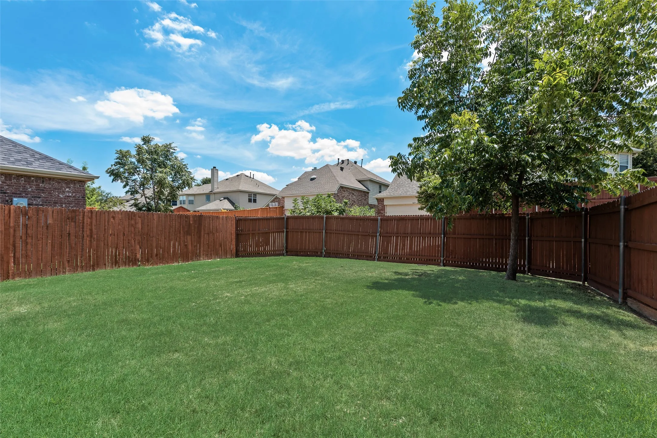 Single Family Residence For Rent in Collin County , 3612 Bonita Drive, Plano, Texas 75025, 4 Bedroom, 3 Bathroom, 2 Garage spaces, 3,054 Sqft, built in 2001, mls#21394603, Real Estate Agent in Plano, Homes For Rent in Collin county, Homes For Rent in Plano, Realtor in Plano Texas, Real Estate Brokerage Independent Realty Texas, Luminita Cordes Realtor