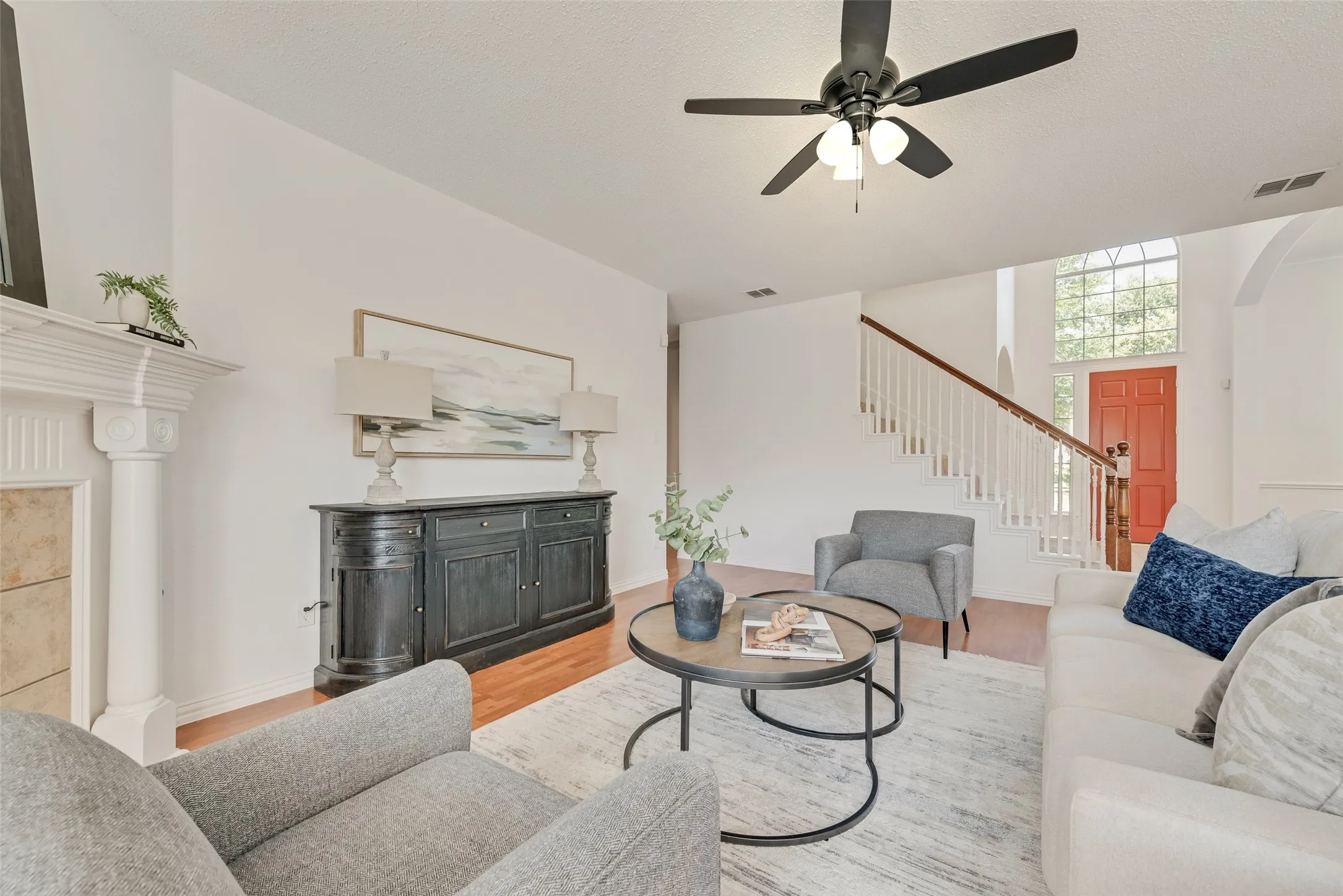 Single Family Residence For Rent in Collin County , 3612 Bonita Drive, Plano, Texas 75025, 4 Bedroom, 3 Bathroom, 2 Garage spaces, 3,054 Sqft, built in 2001, mls#21394603, Real Estate Agent in Plano, Homes For Rent in Collin county, Homes For Rent in Plano, Realtor in Plano Texas, Real Estate Brokerage Independent Realty Texas, Luminita Cordes Realtor