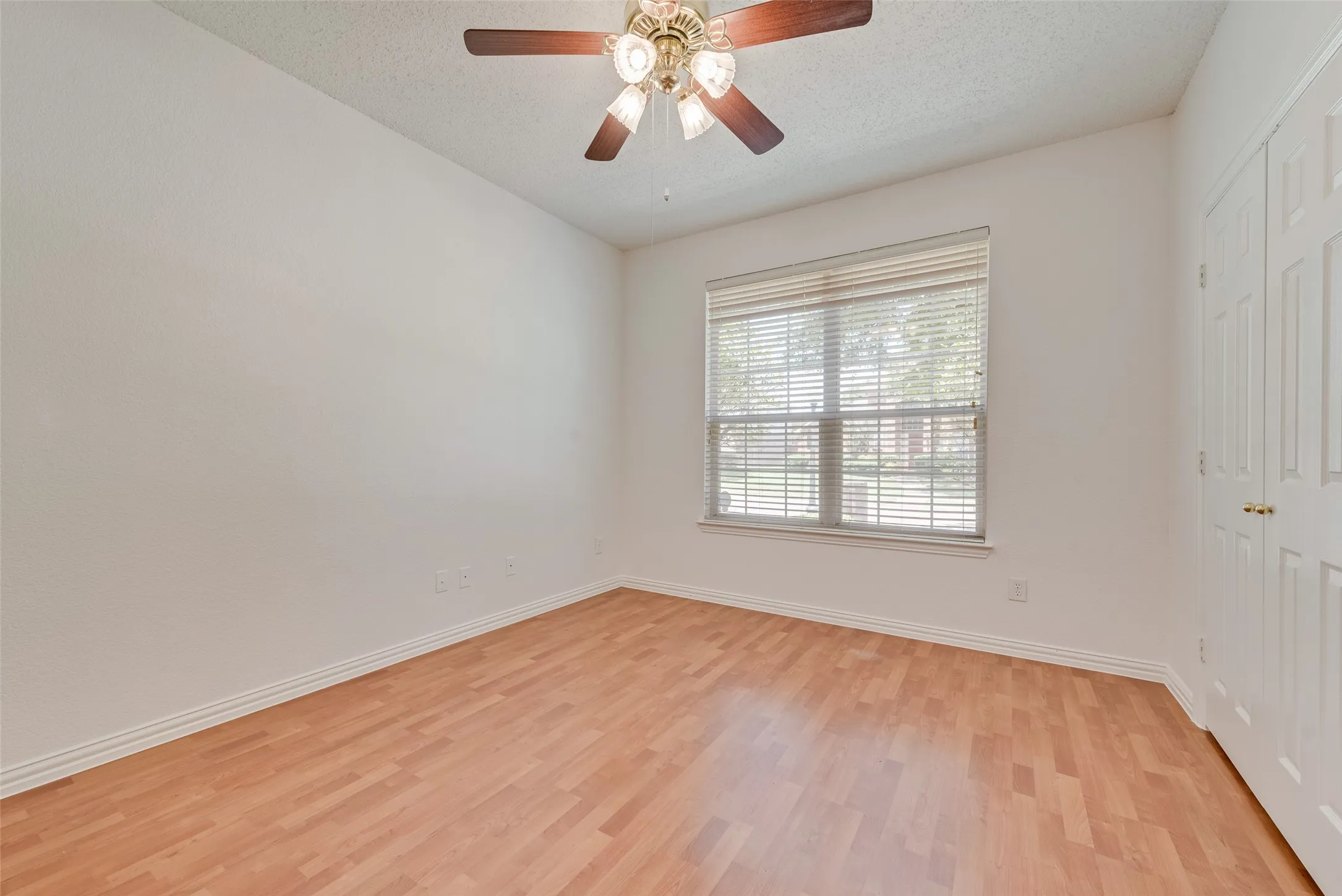 Single Family Residence For Rent in Collin County , 3612 Bonita Drive, Plano, Texas 75025, 4 Bedroom, 3 Bathroom, 2 Garage spaces, 3,054 Sqft, built in 2001, mls#21394603, Real Estate Agent in Plano, Homes For Rent in Collin county, Homes For Rent in Plano, Realtor in Plano Texas, Real Estate Brokerage Independent Realty Texas, Luminita Cordes Realtor