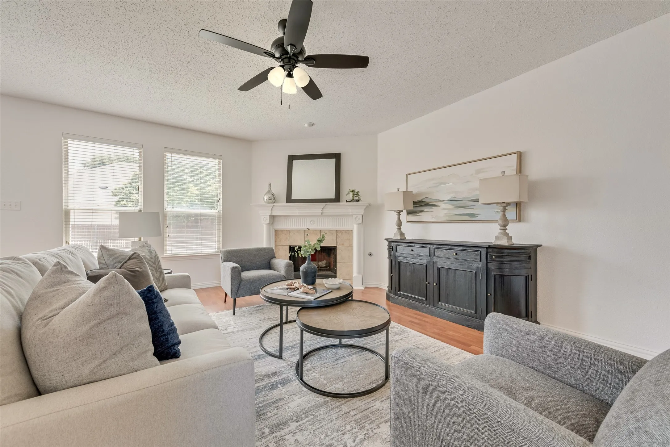Single Family Residence For Rent in Collin County , 3612 Bonita Drive, Plano, Texas 75025, 4 Bedroom, 3 Bathroom, 2 Garage spaces, 3,054 Sqft, built in 2001, mls#21394603, Real Estate Agent in Plano, Homes For Rent in Collin county, Homes For Rent in Plano, Realtor in Plano Texas, Real Estate Brokerage Independent Realty Texas, Luminita Cordes Realtor