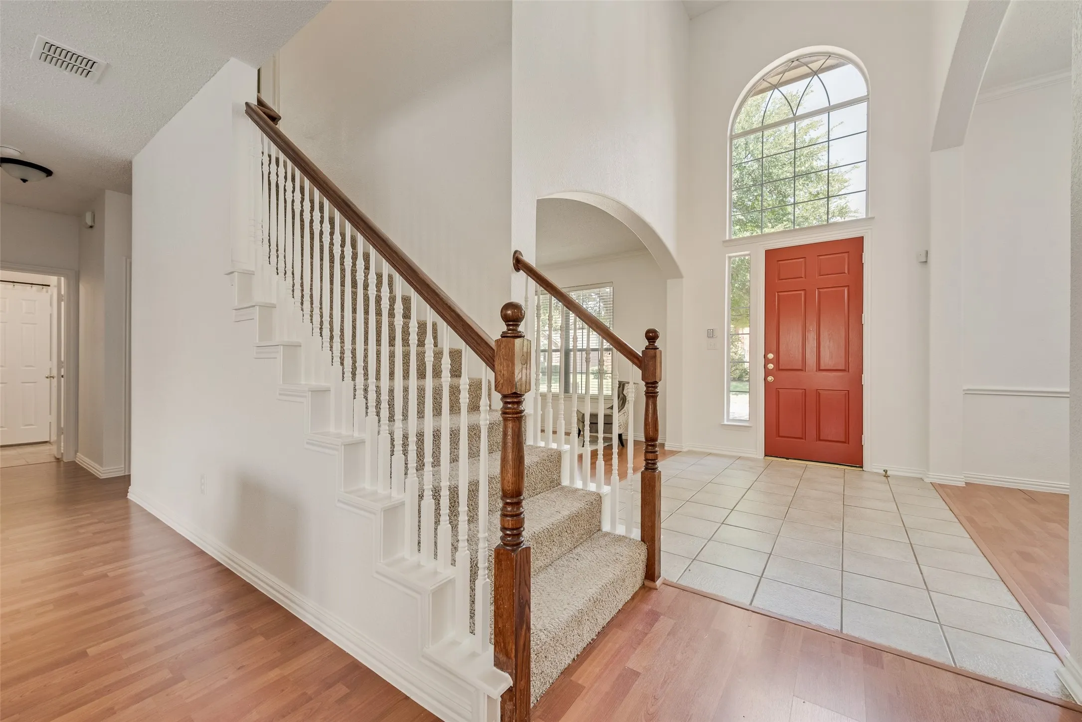 Single Family Residence For Rent in Collin County , 3612 Bonita Drive, Plano, Texas 75025, 4 Bedroom, 3 Bathroom, 2 Garage spaces, 3,054 Sqft, built in 2001, mls#21394603, Real Estate Agent in Plano, Homes For Rent in Collin county, Homes For Rent in Plano, Realtor in Plano Texas, Real Estate Brokerage Independent Realty Texas, Luminita Cordes Realtor