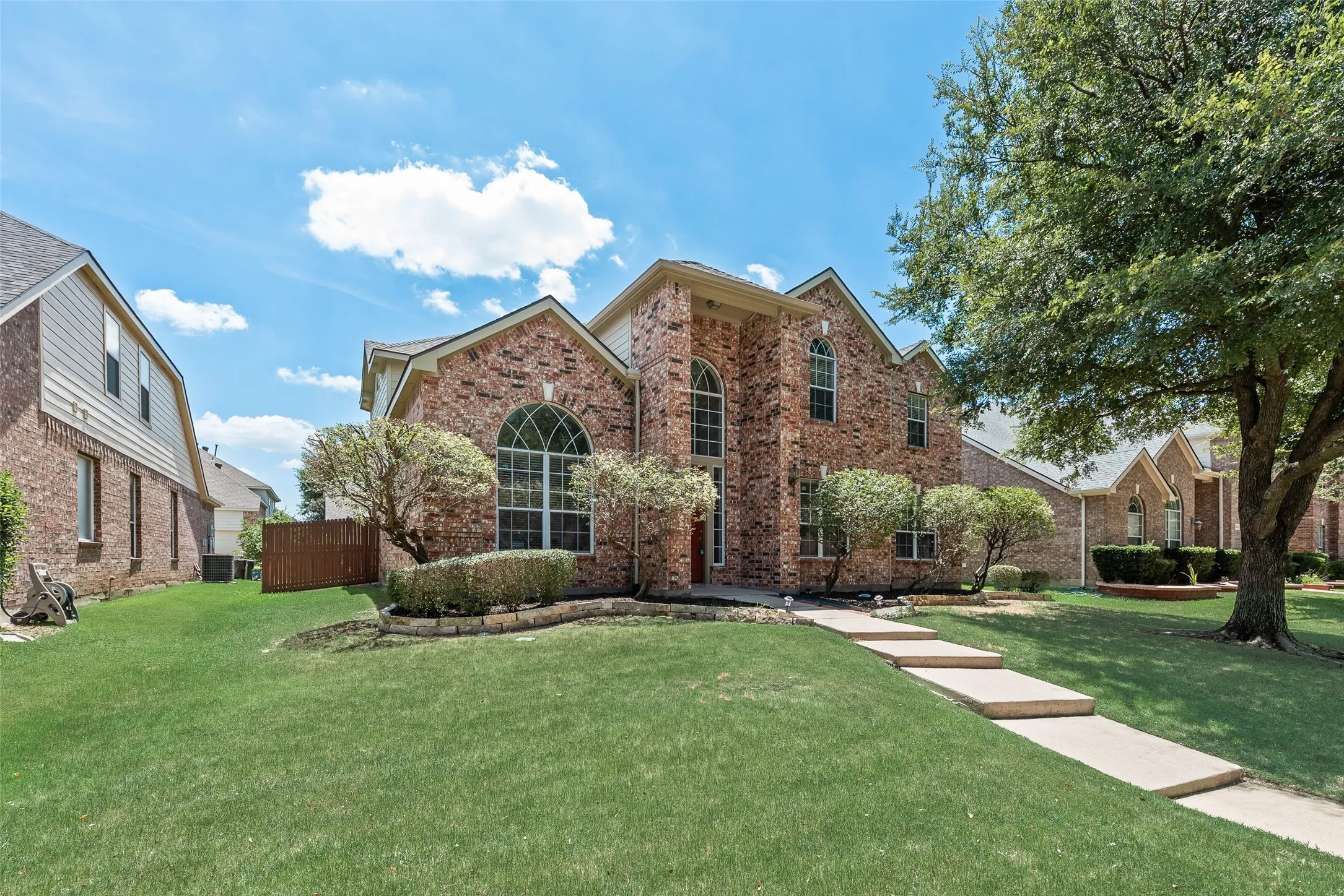 Single Family Residence For Rent in Collin County , 3612 Bonita Drive, Plano, Texas 75025, 4 Bedroom, 3 Bathroom, 2 Garage spaces, 3,054 Sqft, built in 2001, mls#21394603, Real Estate Agent in Plano, Homes For Rent in Collin county, Homes For Rent in Plano, Realtor in Plano Texas, Real Estate Brokerage Independent Realty Texas, Luminita Cordes Realtor