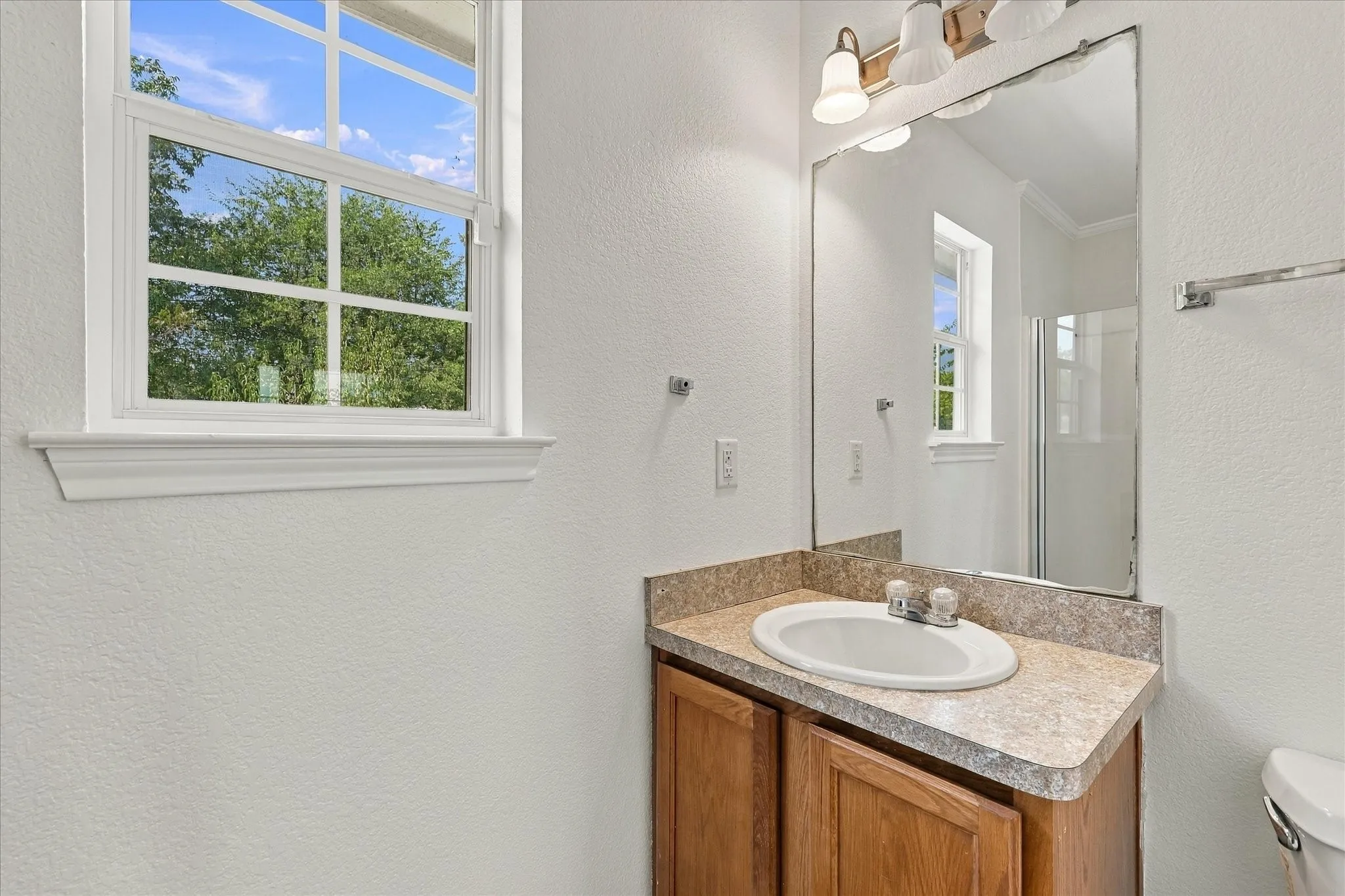Single Family Residence For Rent in Grayson County , 1614 S Montgomery Street, Sherman, Texas 75090, 3 Bedroom, 2 Bathroom, Garage spaces, 1,148 Sqft, built in 2008, mls#21392190, Real Estate Agent in Sherman, Homes For Rent in Grayson county, Homes For Rent in Sherman, Realtor in Sherman Texas, Real Estate Brokerage Independent Realty Texas, Luminita Cordes Realtor